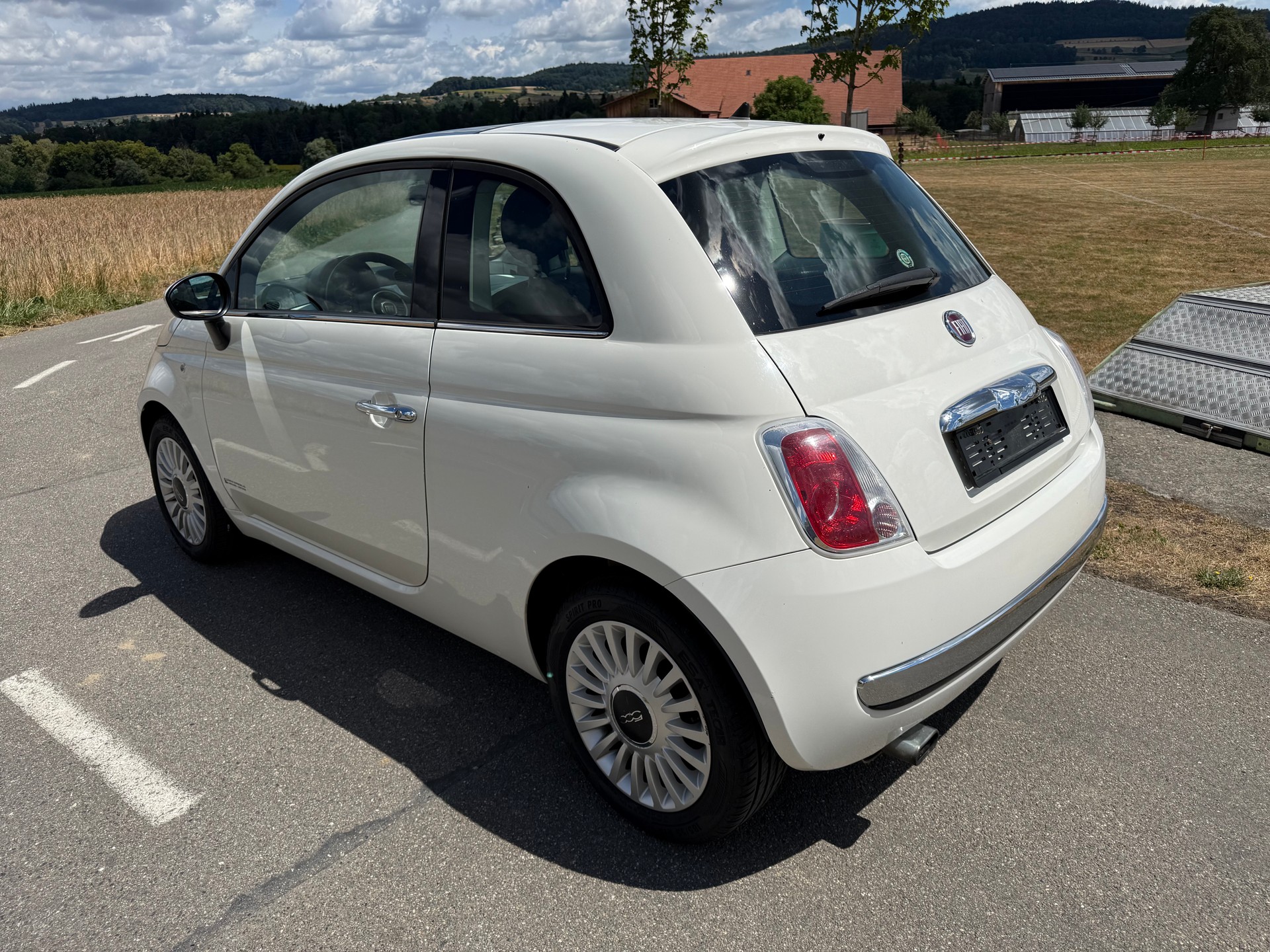 FIAT 500 1.2 Lounge-image-2