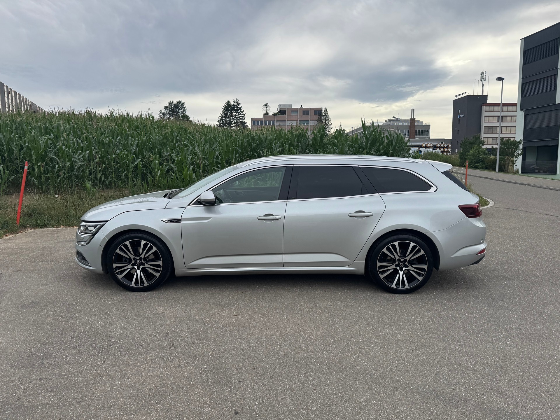 RENAULT Talisman Grandtour 1.6 TCe Initiale EDC-image-6