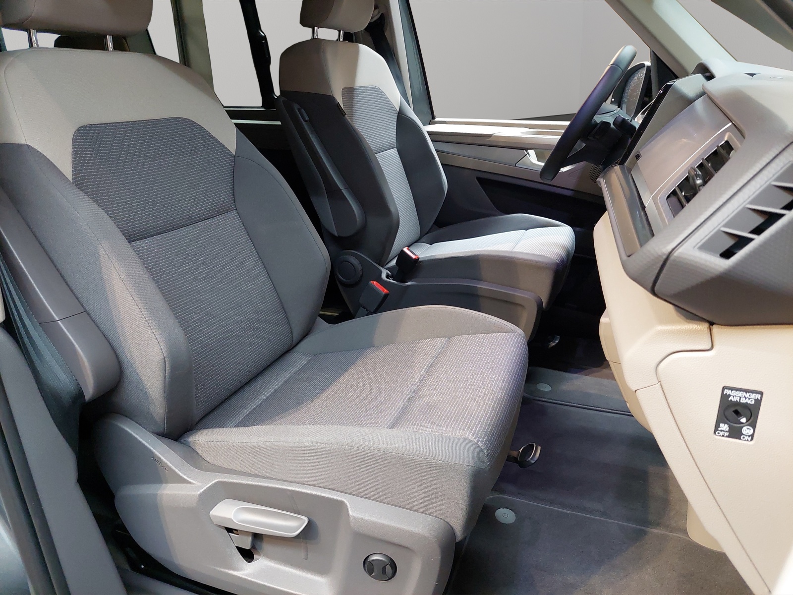 VW Multivan 1.5 eHybrid Style 4Motion DSG-image-10