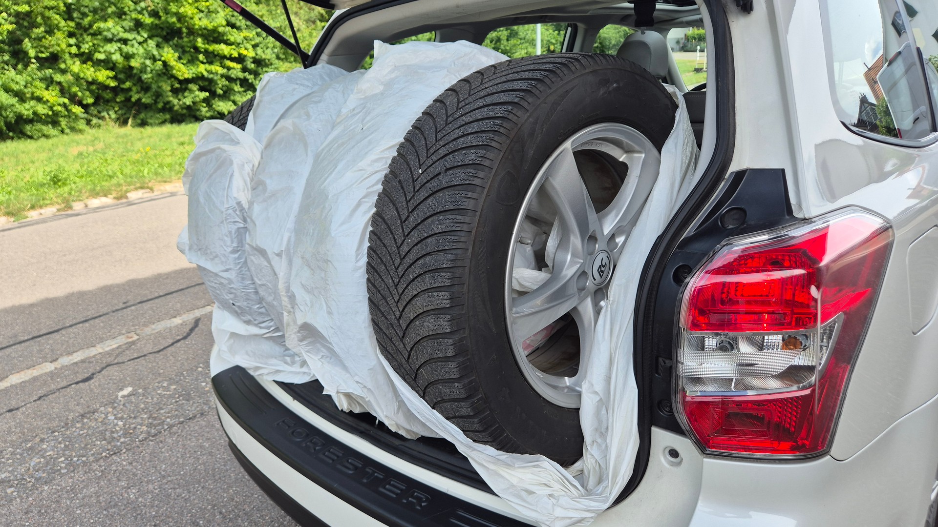 SUBARU Forester 2.0D Swiss Lineatronic-image-9