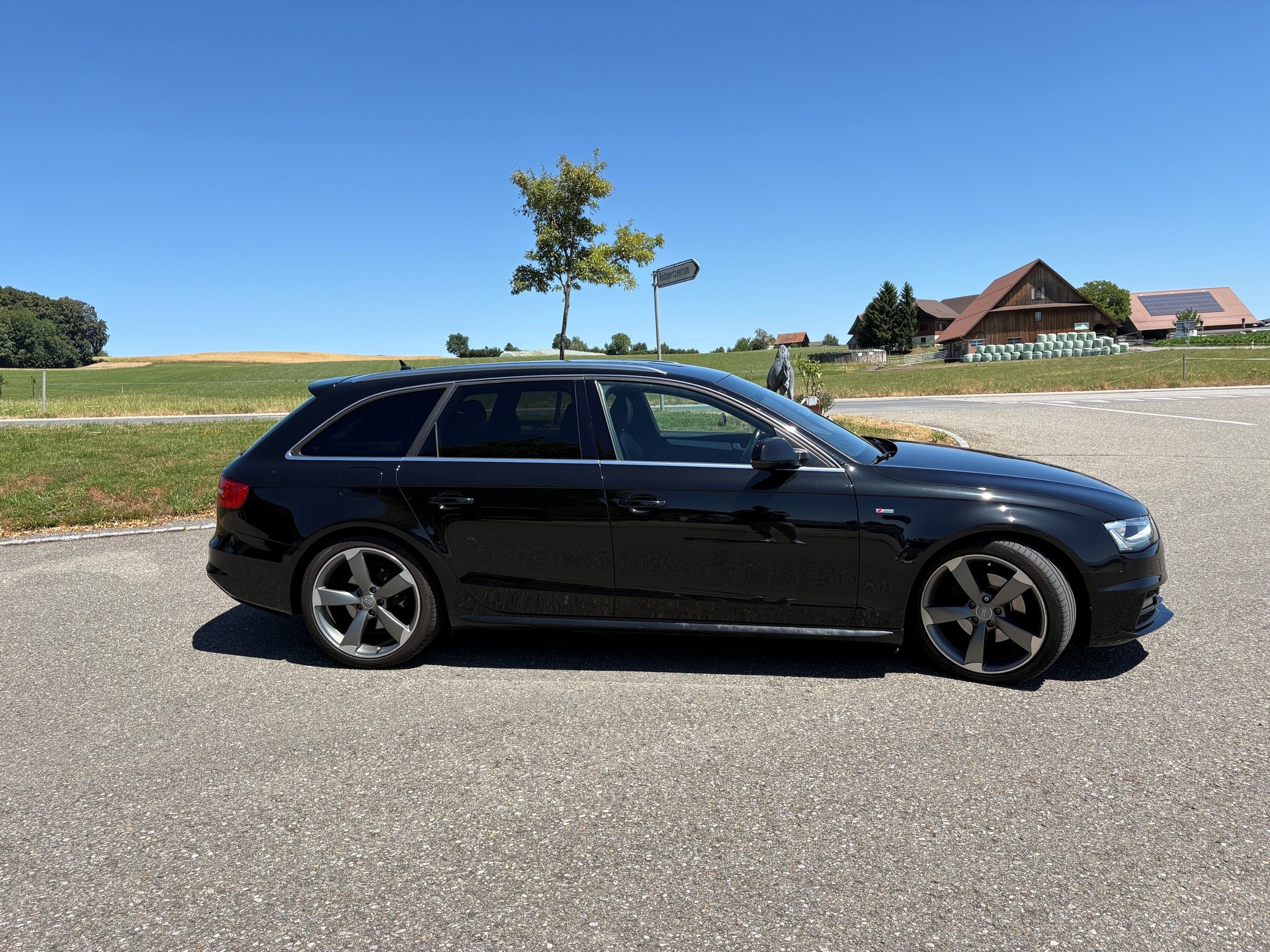 AUDI 2.0 TDI 190 quattro S-Tronic-image-1
