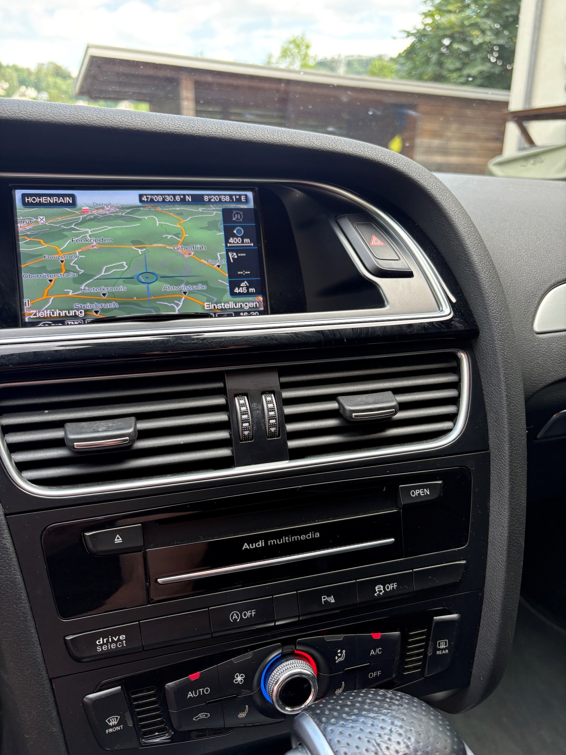 AUDI 2.0 TDI 190 quattro S-Tronic-image-5