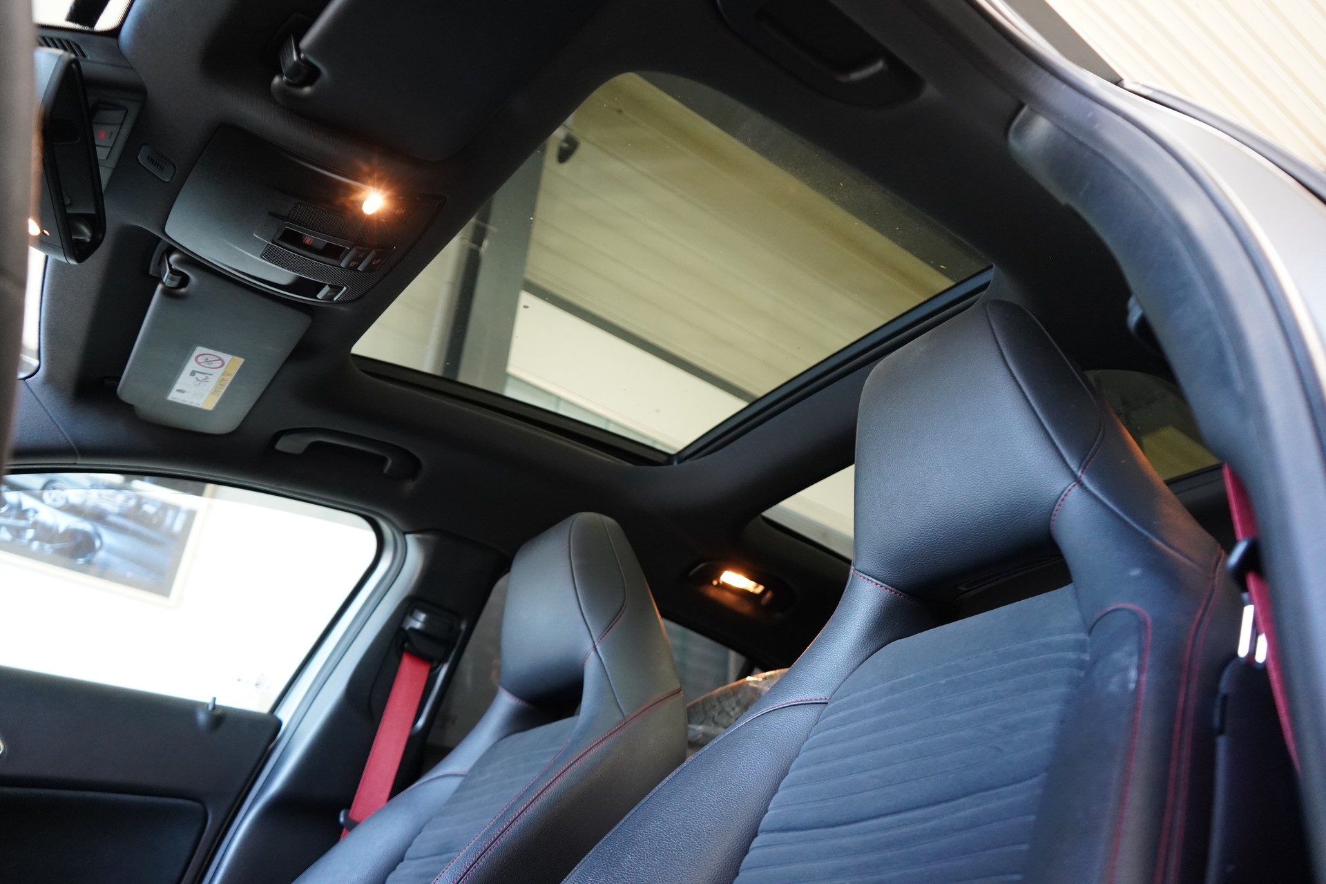 MERCEDES-BENZ GLA 45 AMG 4Matic 7G-DCT-image-25