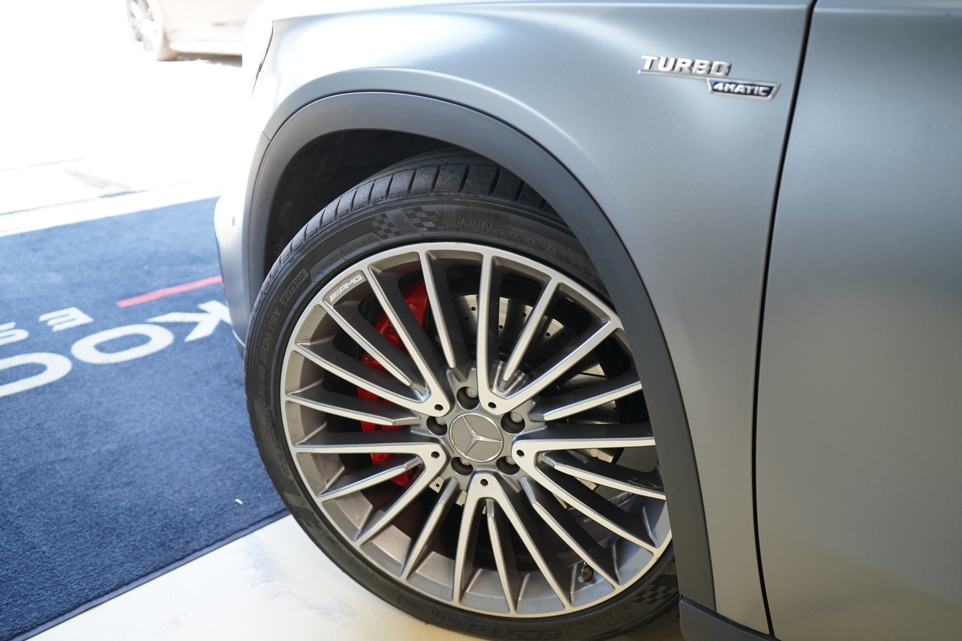 MERCEDES-BENZ GLA 45 AMG 4Matic 7G-DCT-image-14