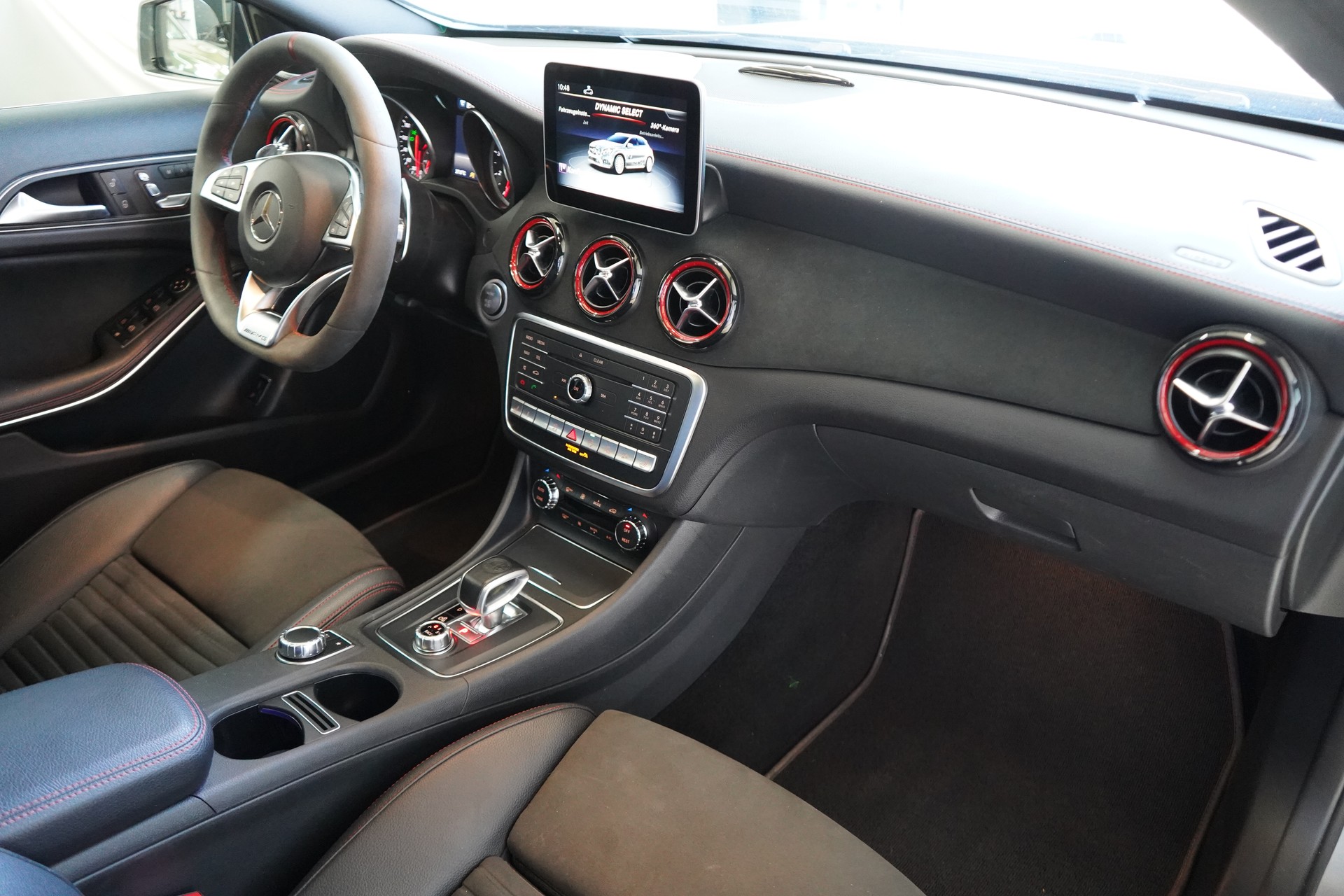 MERCEDES-BENZ GLA 45 AMG 4Matic 7G-DCT-image-27