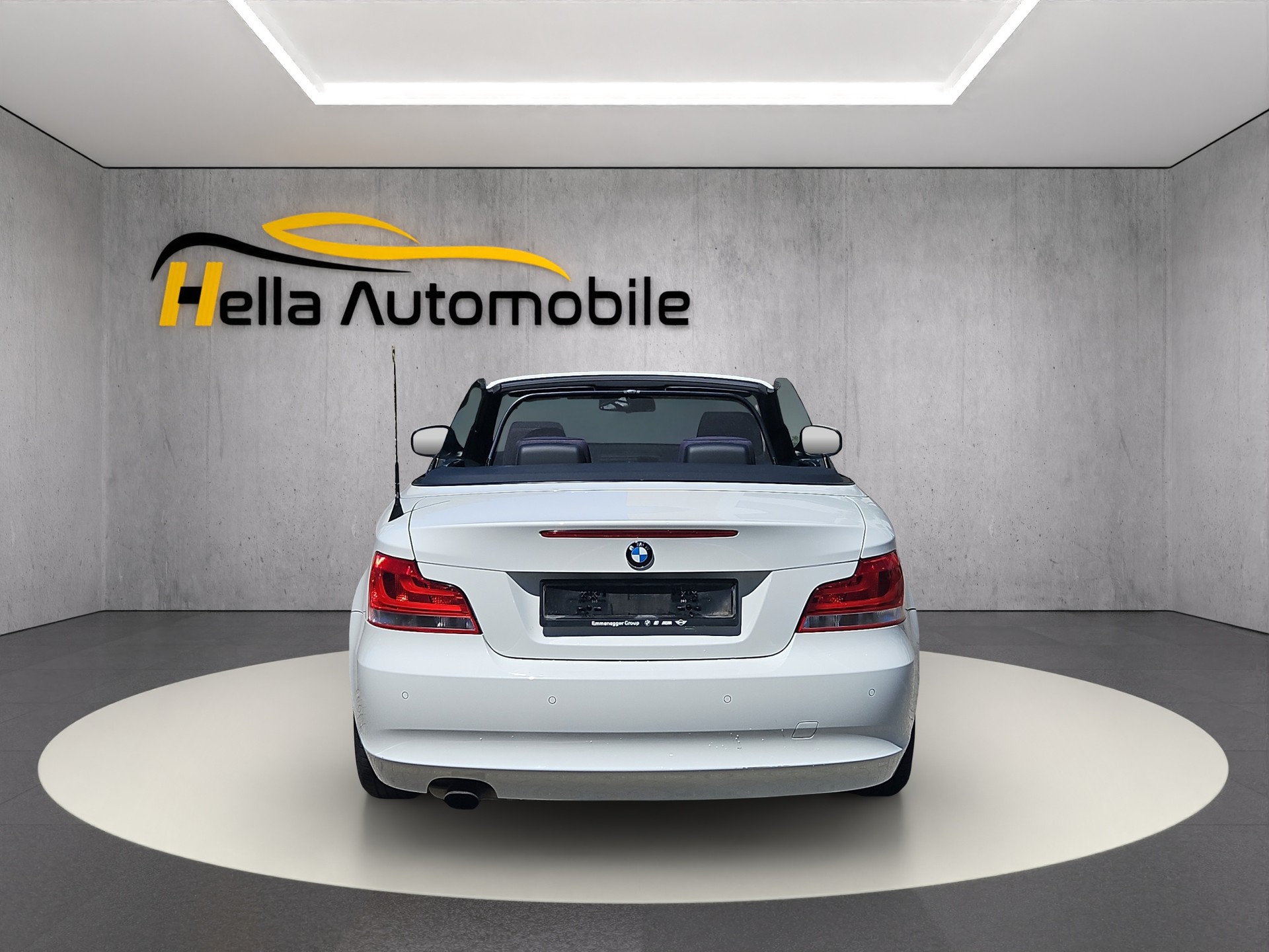 BMW 118i Cabrio-image-3