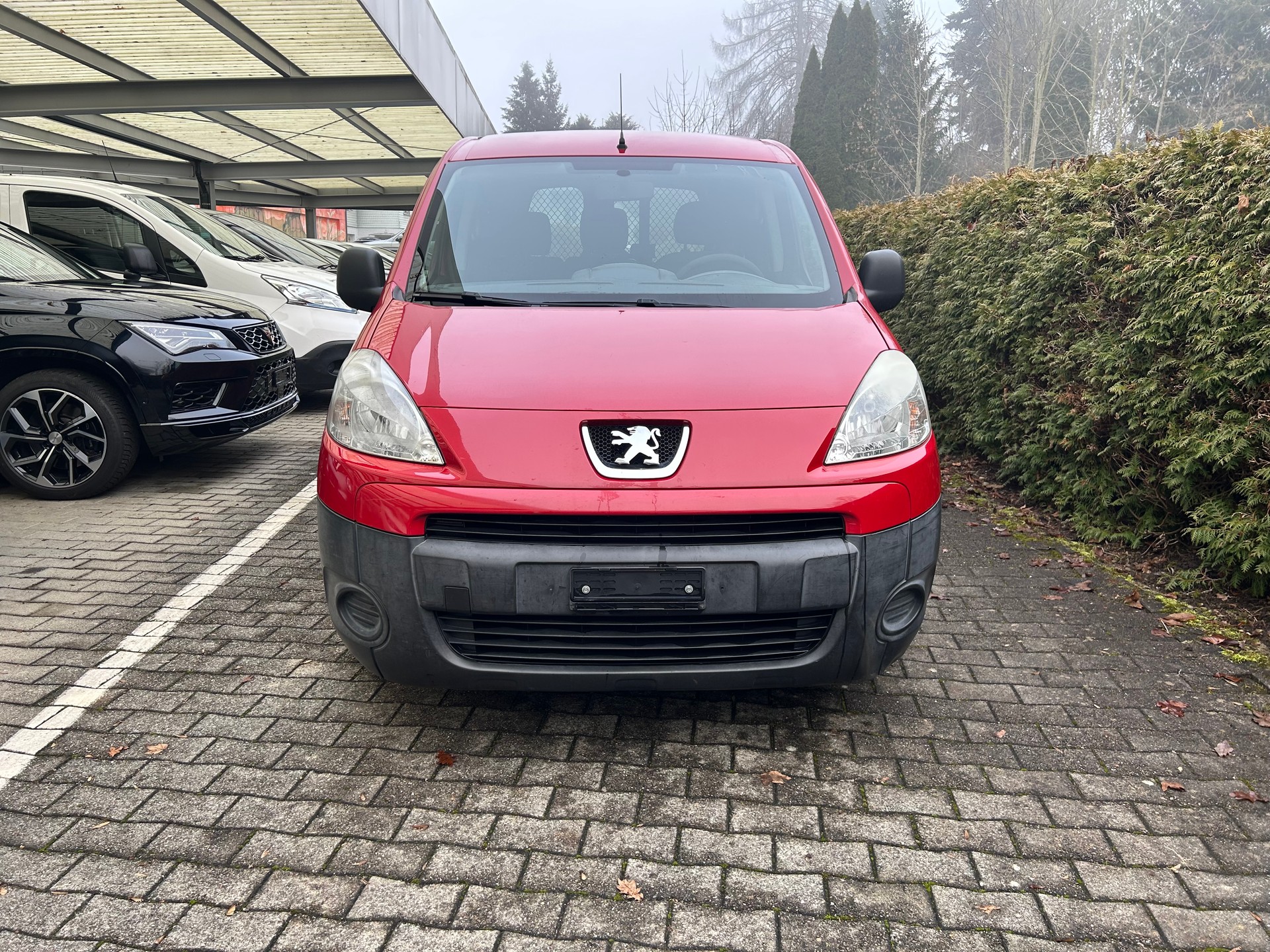 PEUGEOT Partner 1.6 HDI Urban-image-1