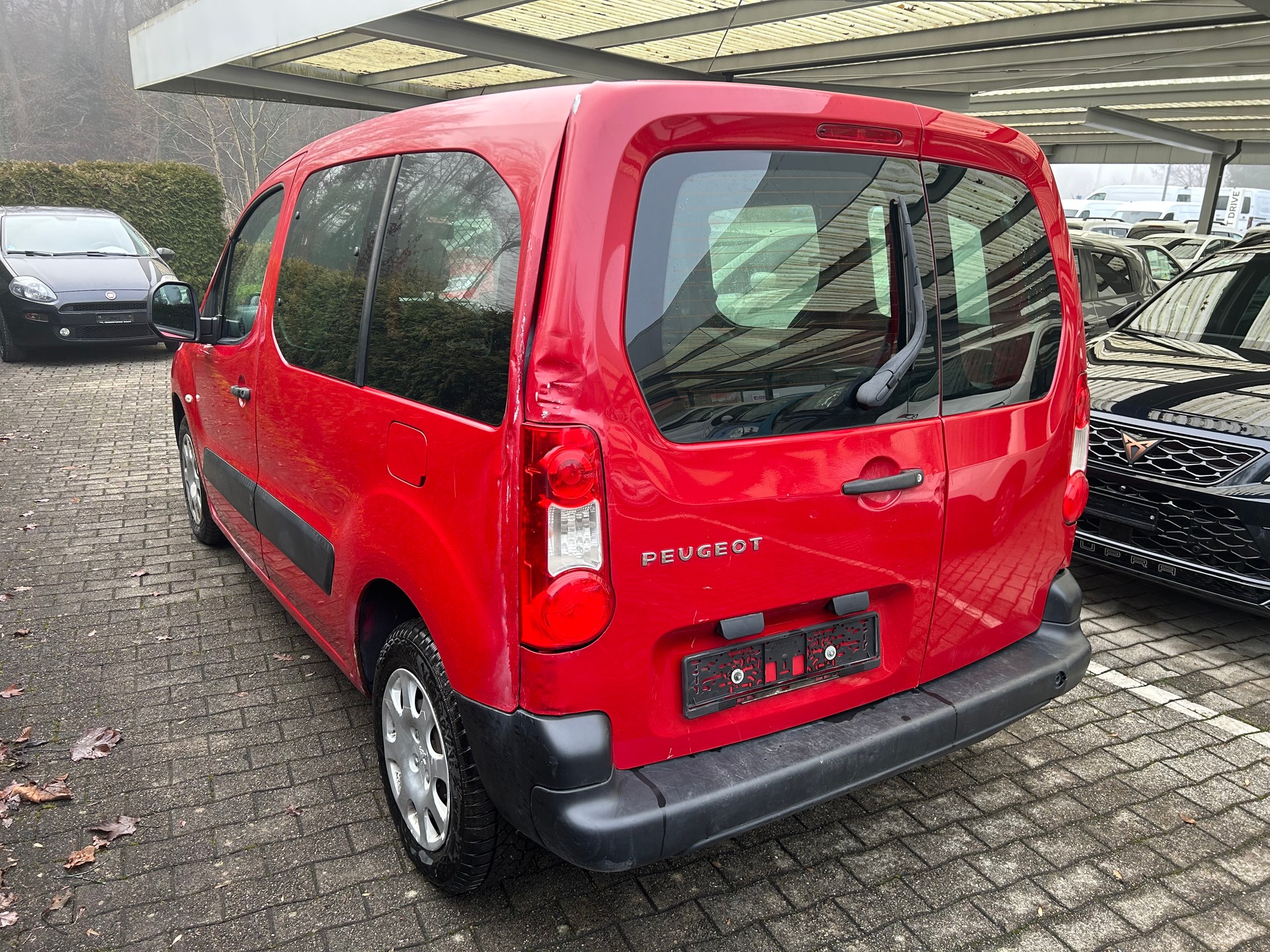 PEUGEOT Partner 1.6 HDI Urban-image-6