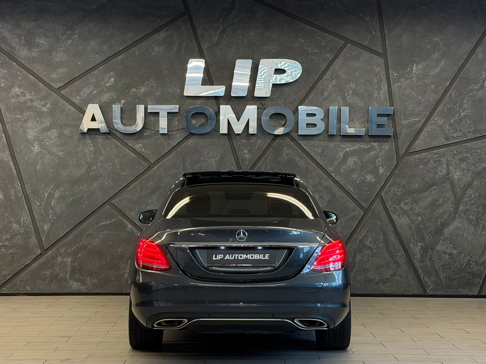 MERCEDES-BENZ C 350 e Avantgarde 7G-Tronic-image-6