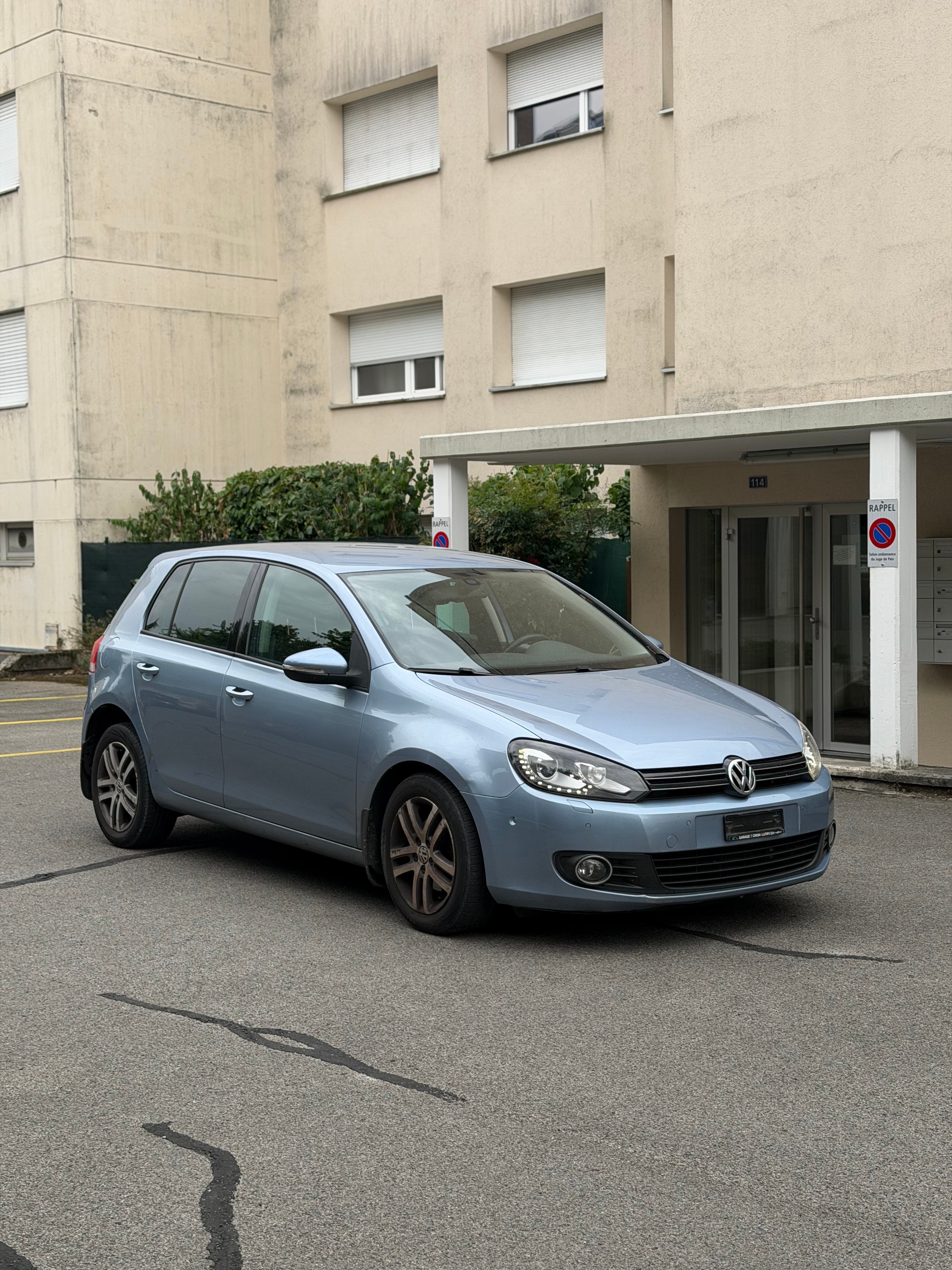 VW Golf 1.4 TSI Highline DSG-image-4
