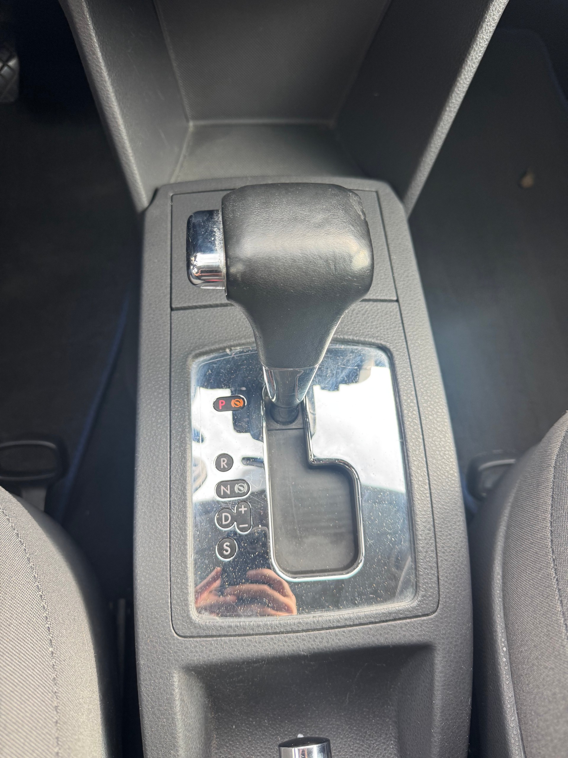 VW Polo 1.6 16V Young&Fresh-image-11