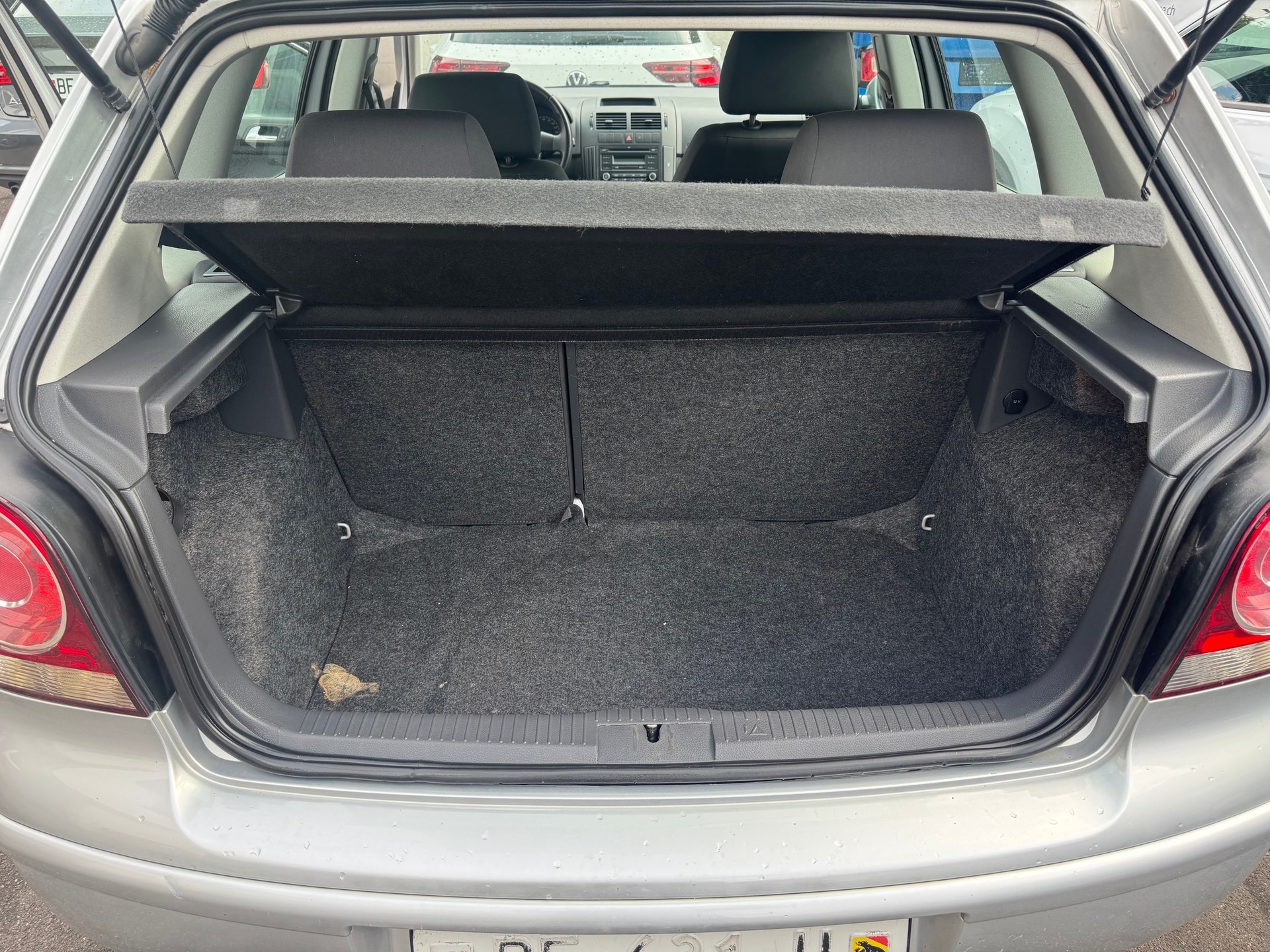 VW Polo 1.6 16V Young&Fresh-image-16