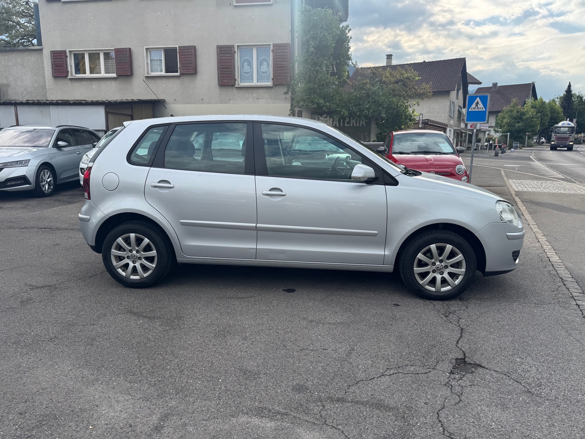 VW Polo 1.6 16V Young&Fresh-image-4