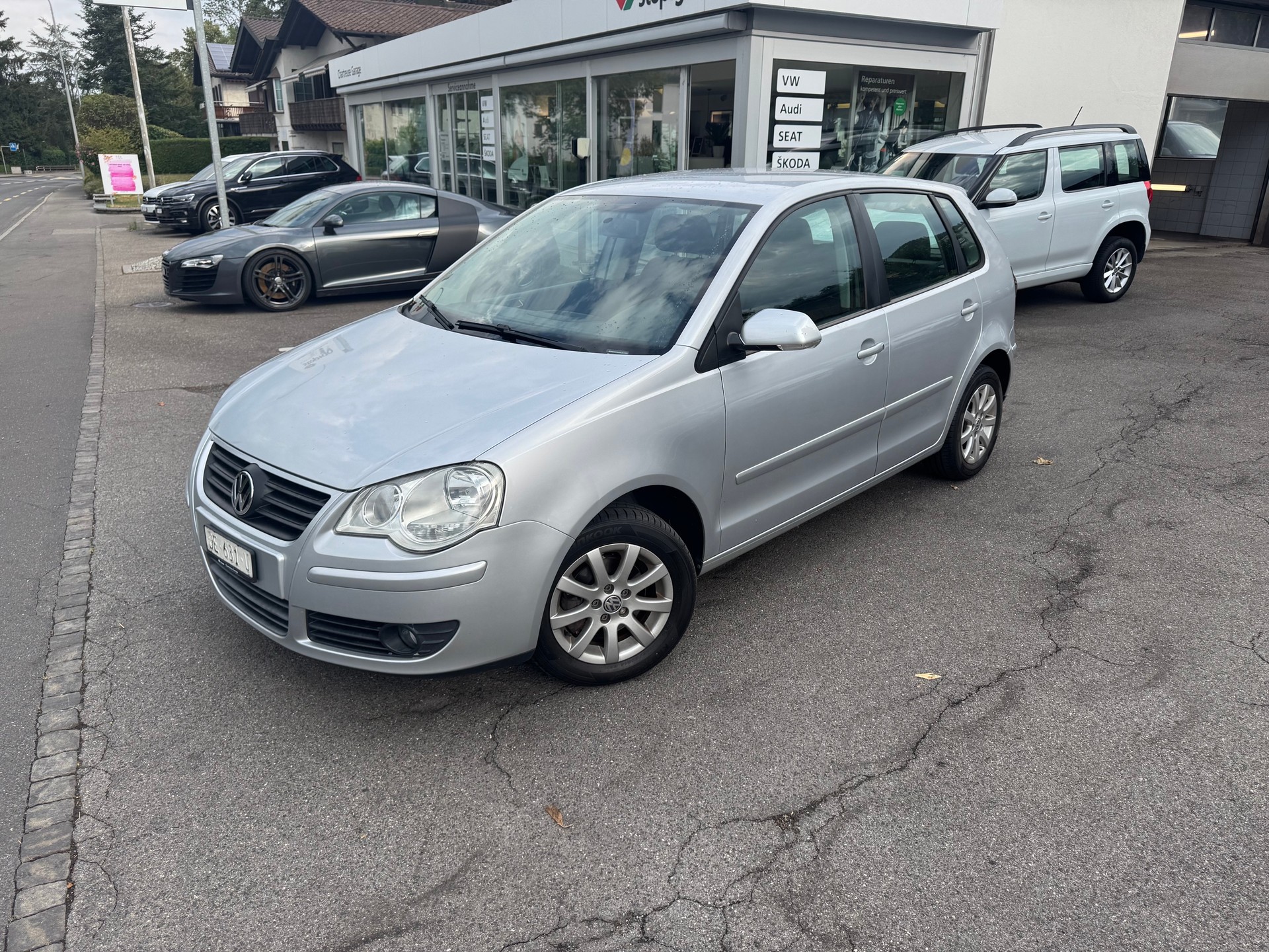 VW Polo 1.6 16V Young&Fresh-image-0
