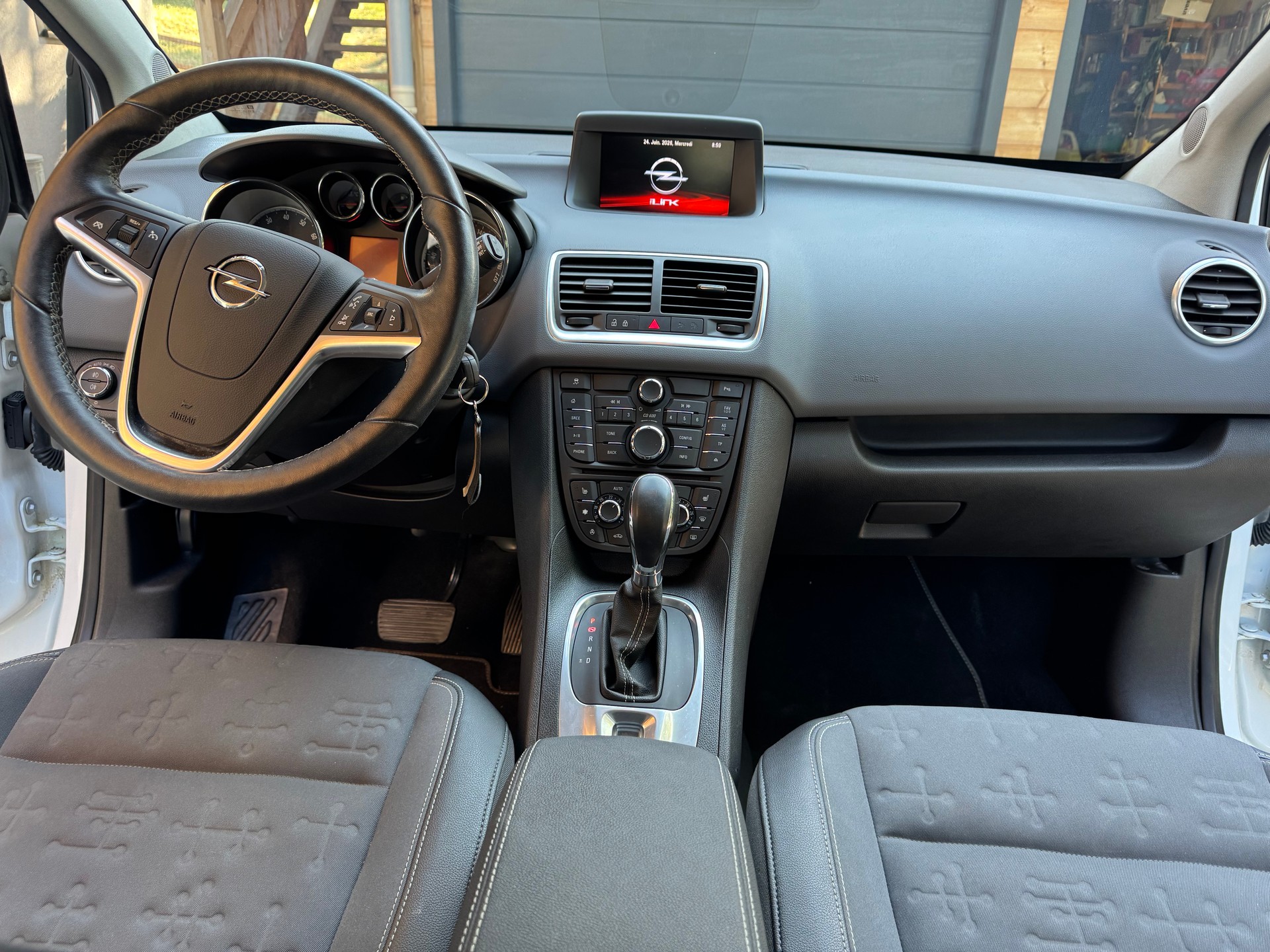OPEL 1.4T 140 eTEC Cosmo-image-5