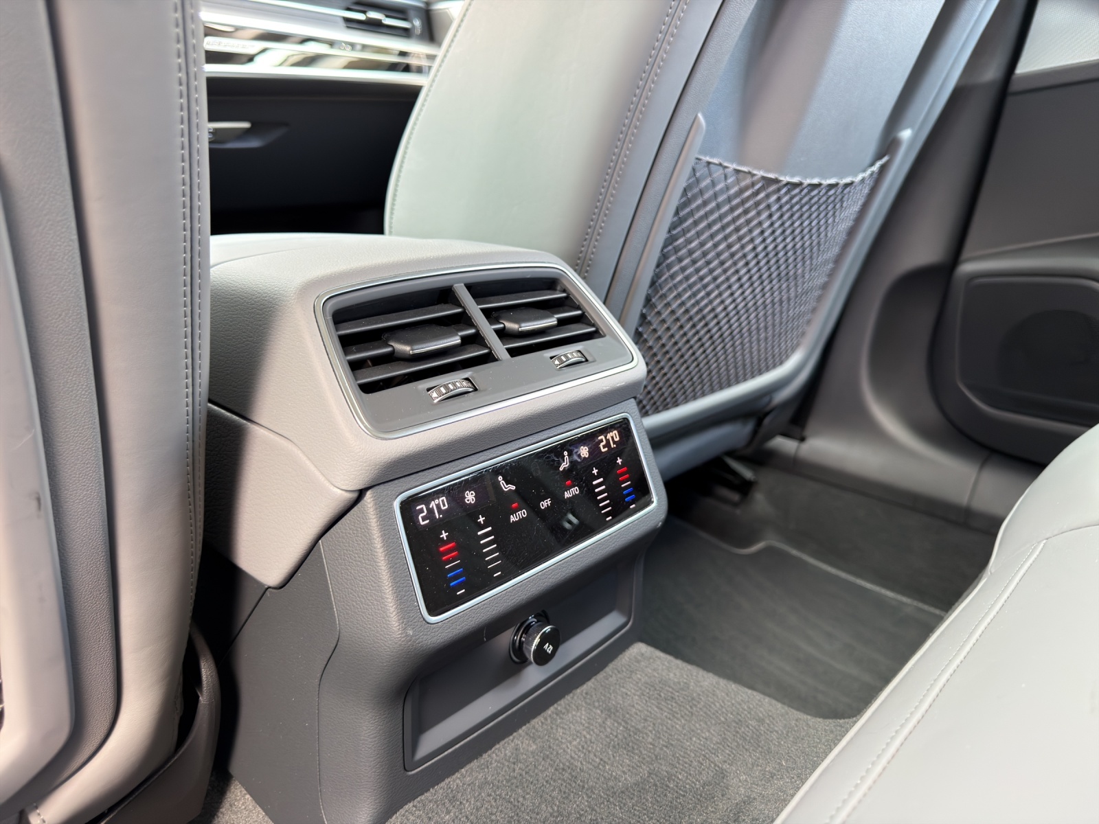 AUDI S6 Avant 3.0 TDI quattro tiptronic-image-13