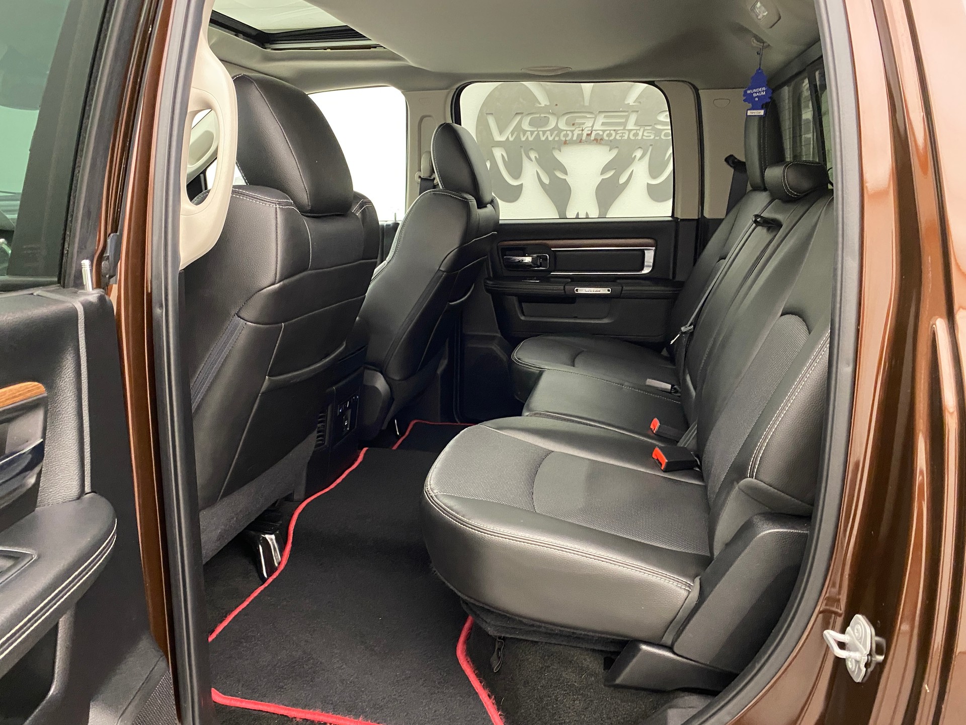 DODGE Ram 1500 5.7 Laramie Longbed-image-14