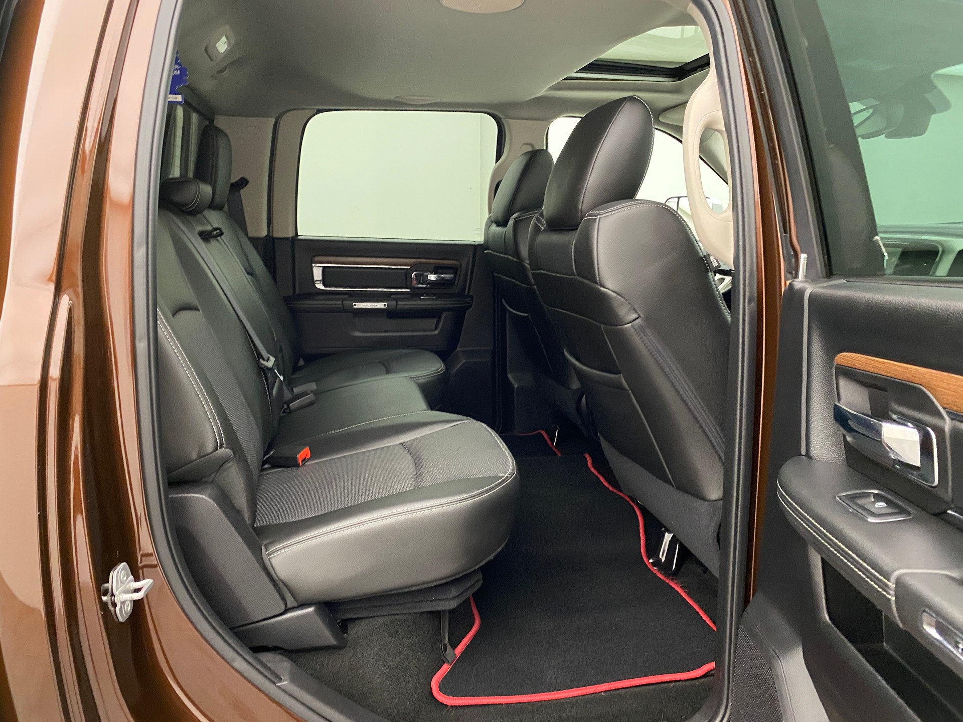 DODGE Ram 1500 5.7 Laramie Longbed-image-12