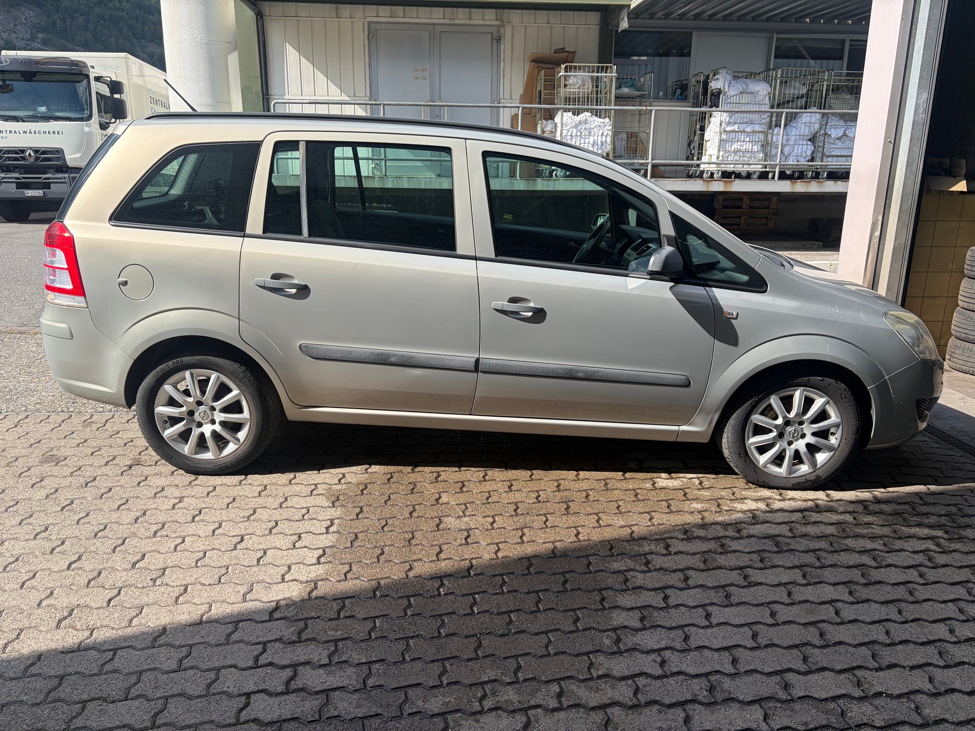 OPEL Zafira 1.8i 16V Enjoy Easytronic-image-5