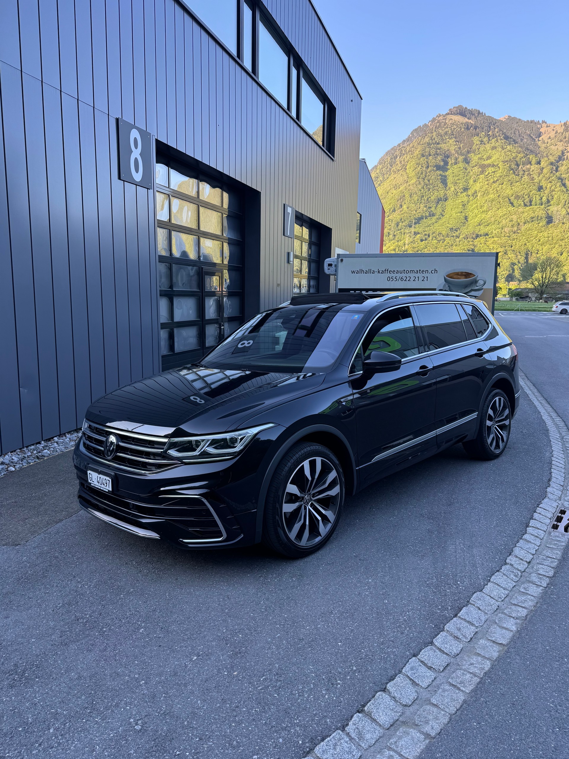 VW Allspace 2.0 TSI R-Line DSG-image-4