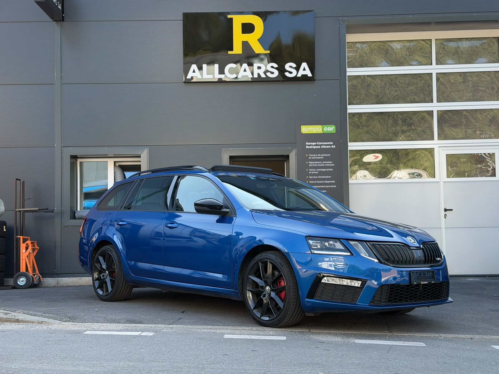 SKODA Octavia Combi 2.0 TDI RS DSG-image-0