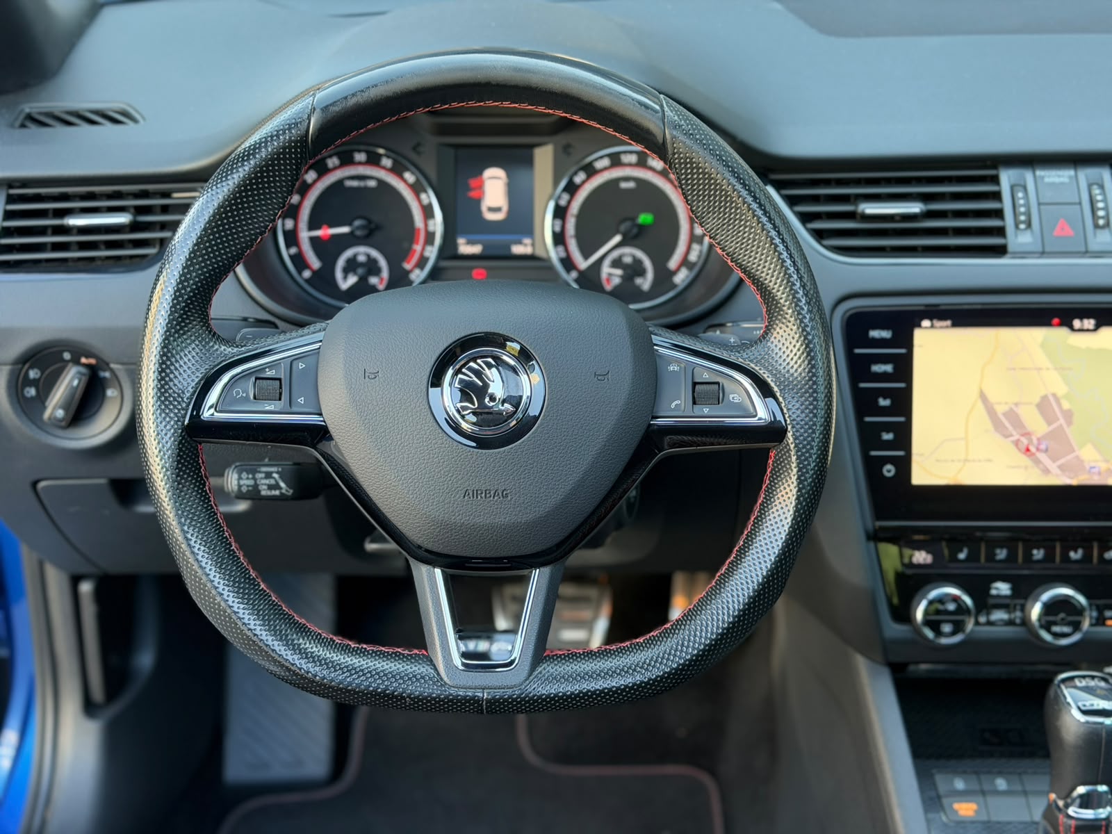 SKODA Octavia Combi 2.0 TDI RS DSG-image-7