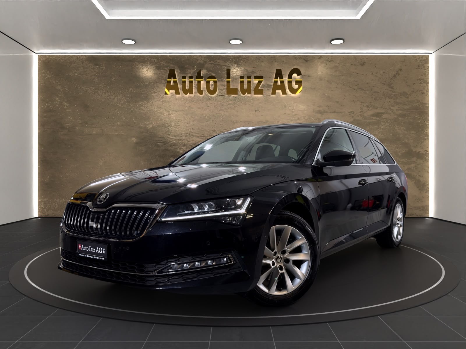 SKODA Superb Combi 2.0 TDi Ambition 4x4 DSG