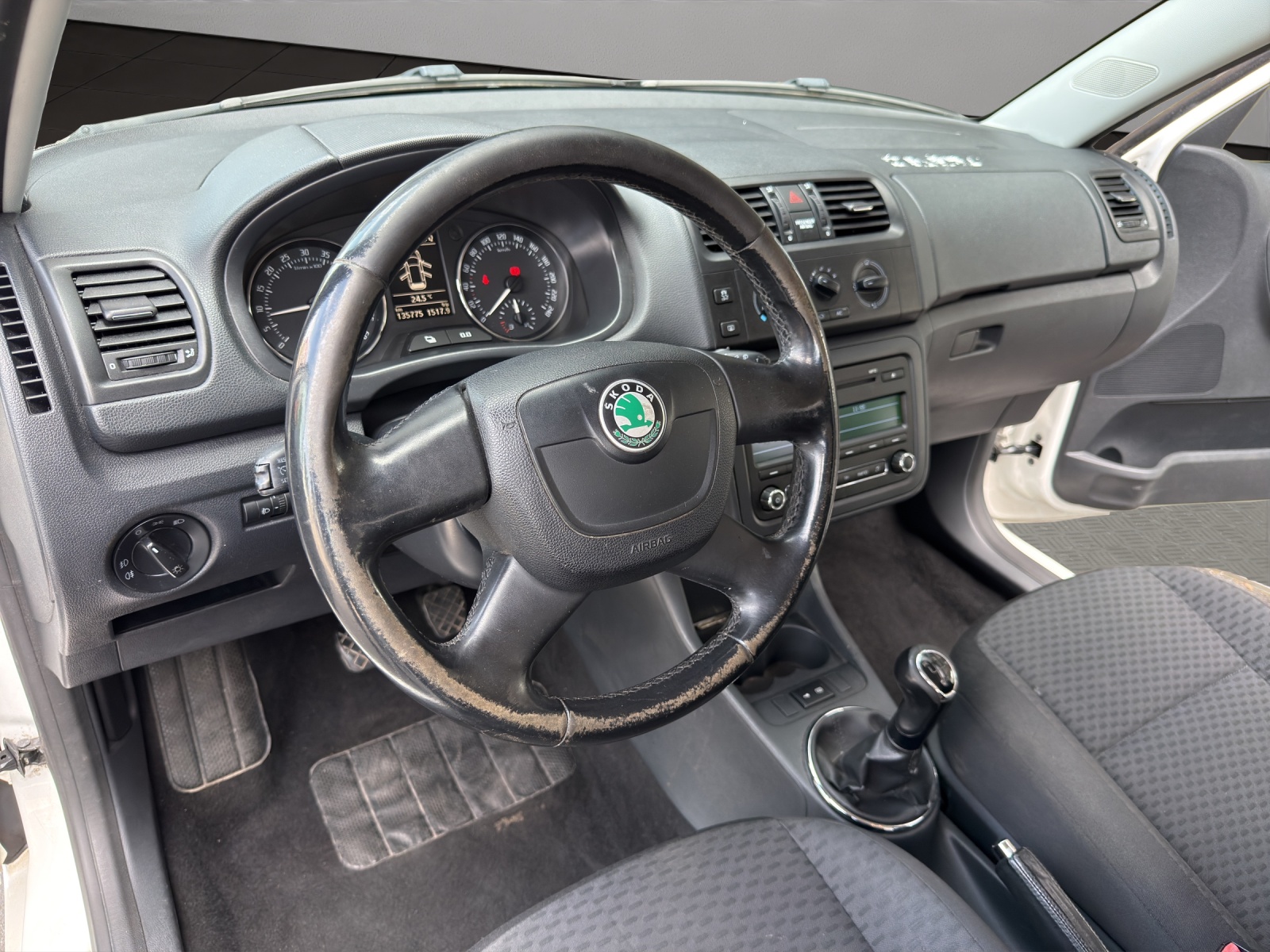 SKODA Fabia 1.2 TDI Greenline-image-9