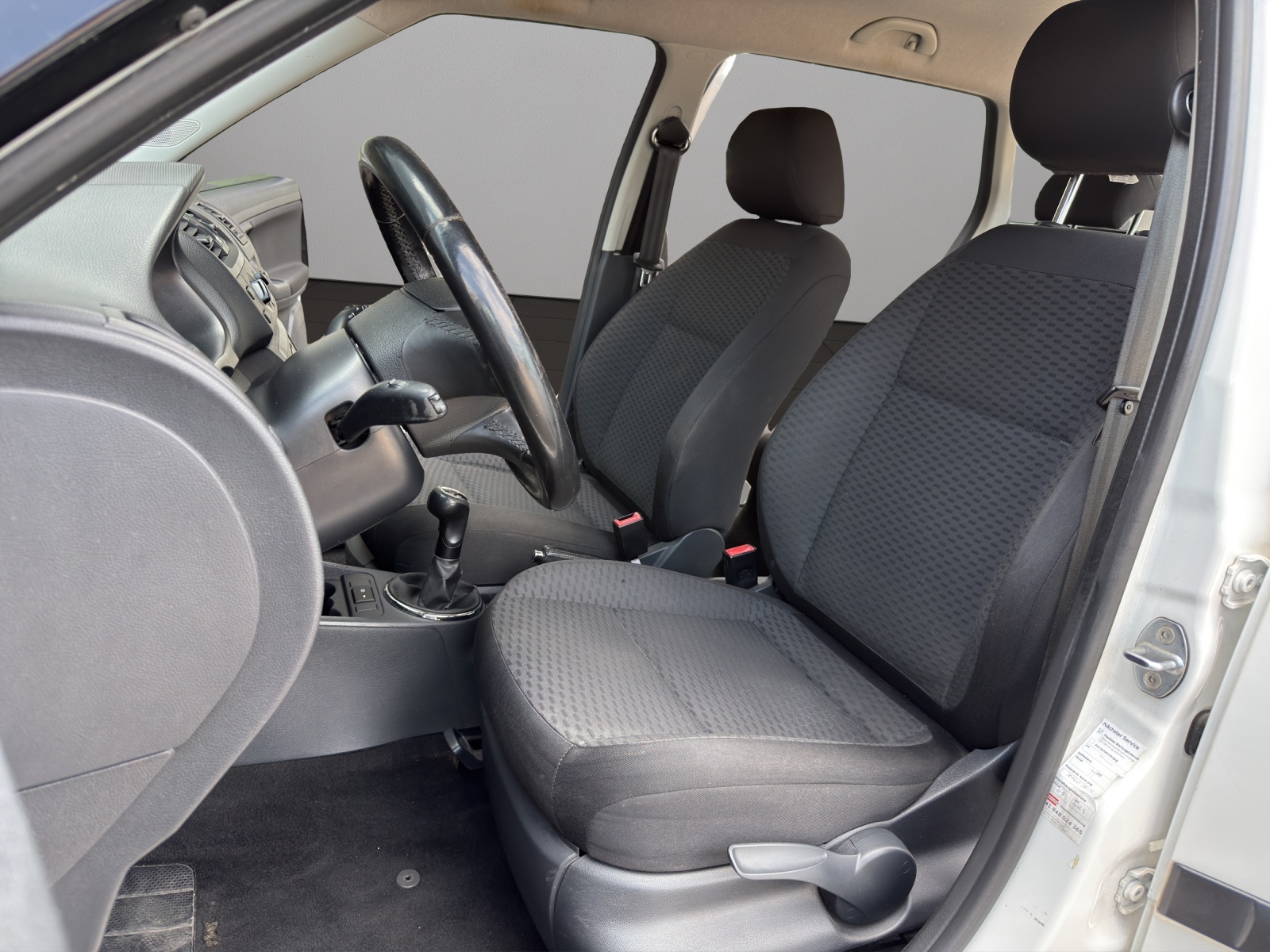 SKODA Fabia 1.2 TDI Greenline-image-8
