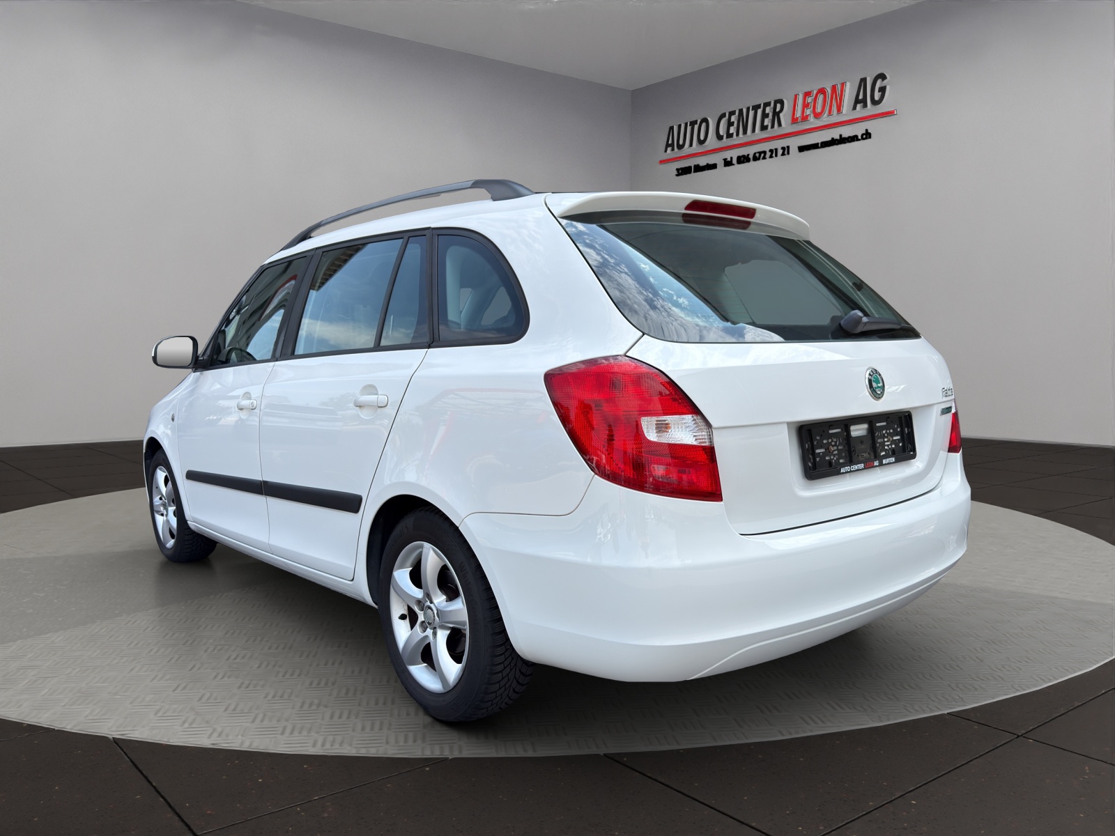 SKODA Fabia 1.2 TDI Greenline-image-3