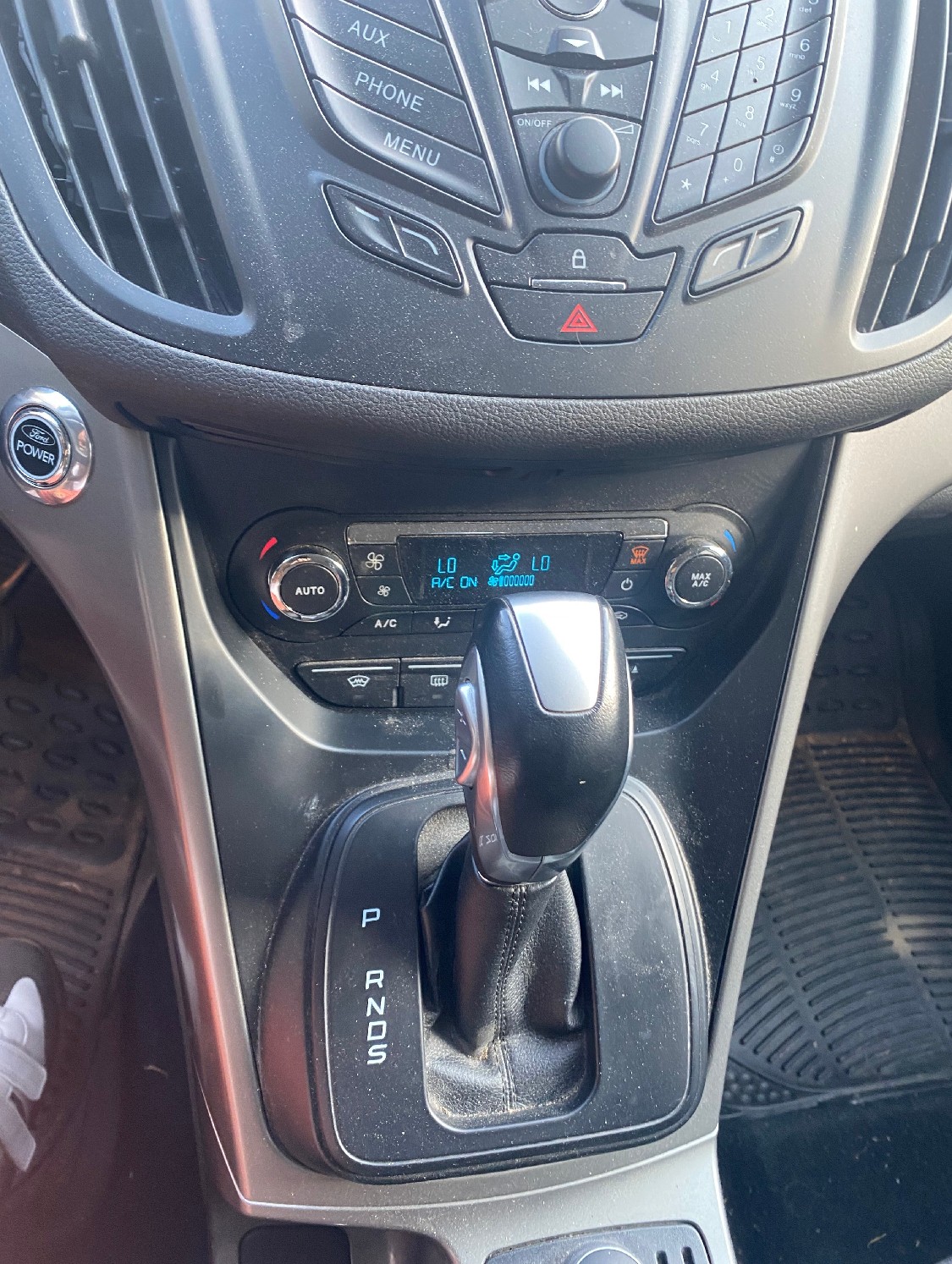 FORD Kuga 2.0 TDCi Titanium 4WD PowerShift-image-11