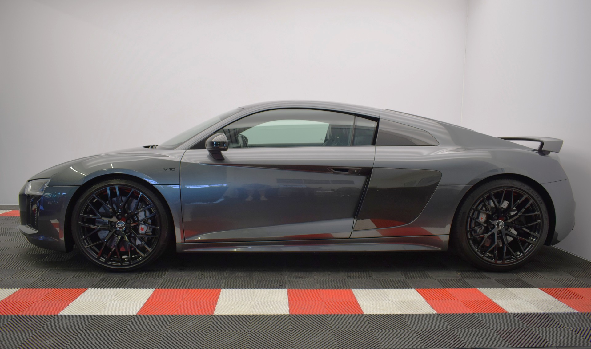 AUDI R8 Coupé 5.2 plus S-Tronic "ohne OPF"-image-9