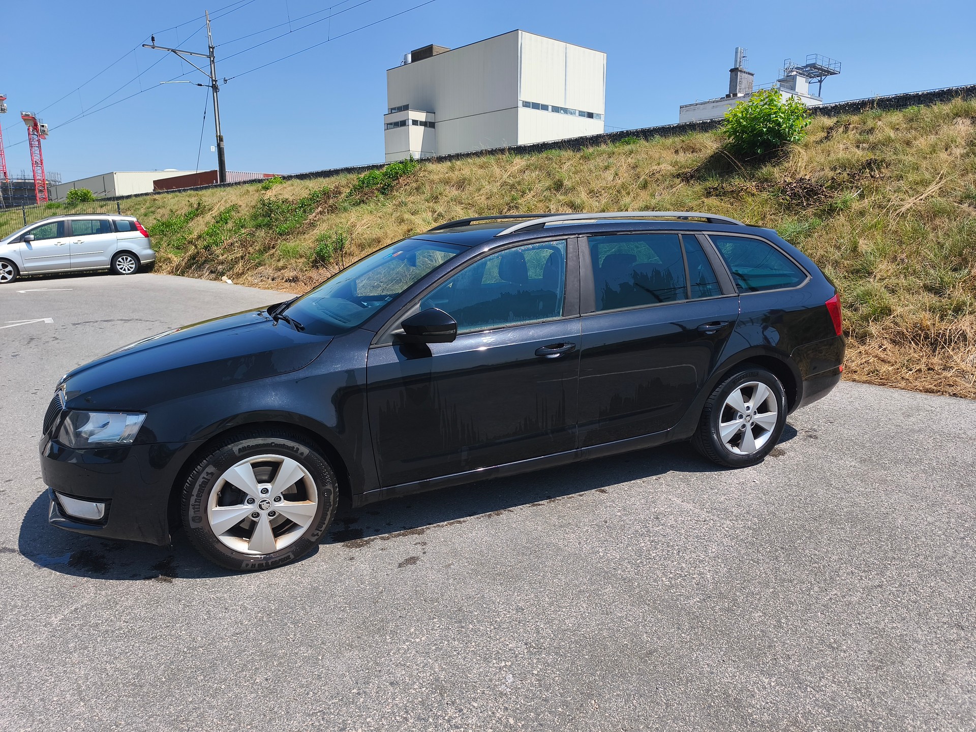 SKODA 1.4 TSI 140 Elegance DSG-image-3