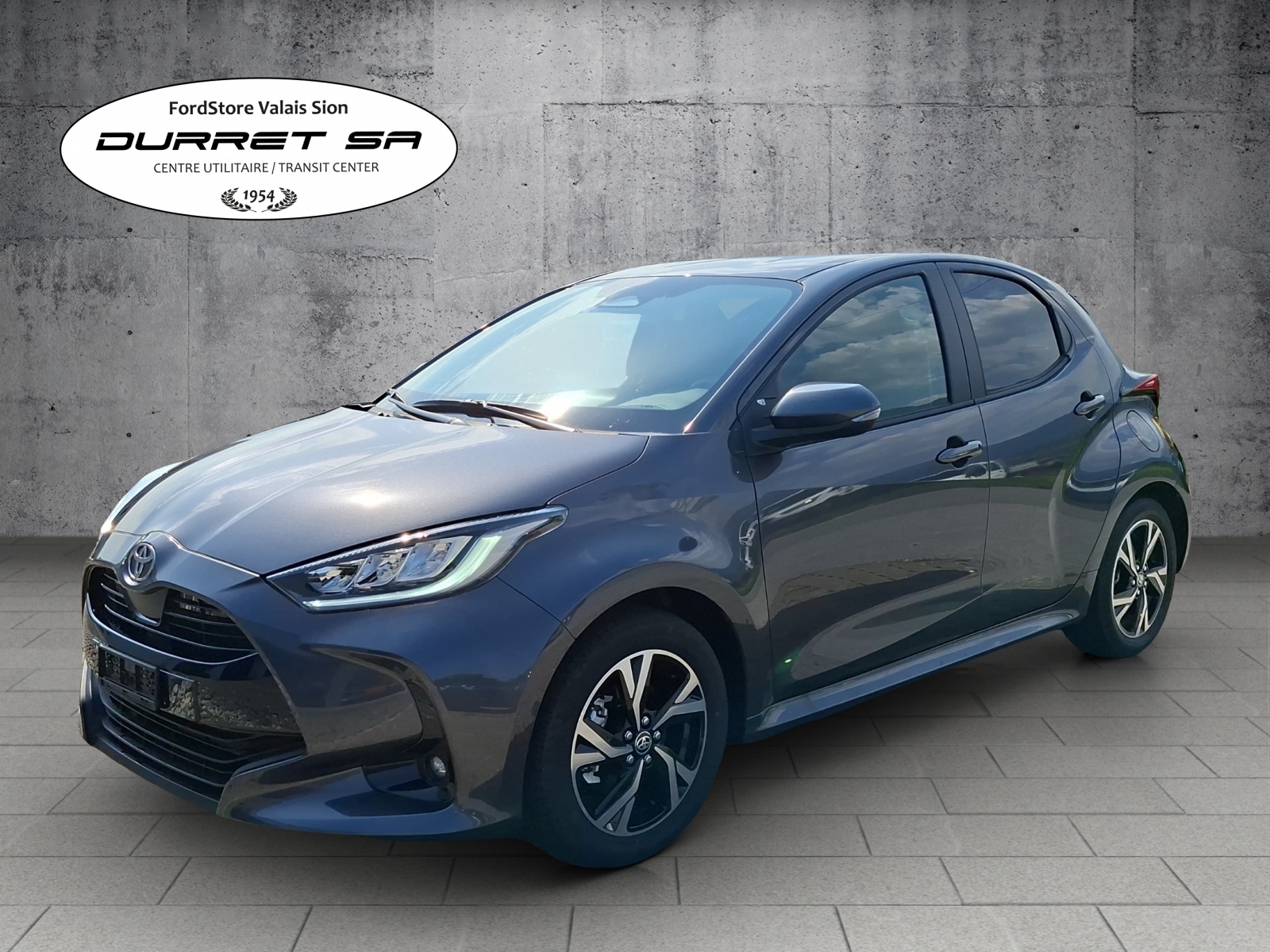 TOYOTA Yaris 1.5 Trend e-CVT-image-0