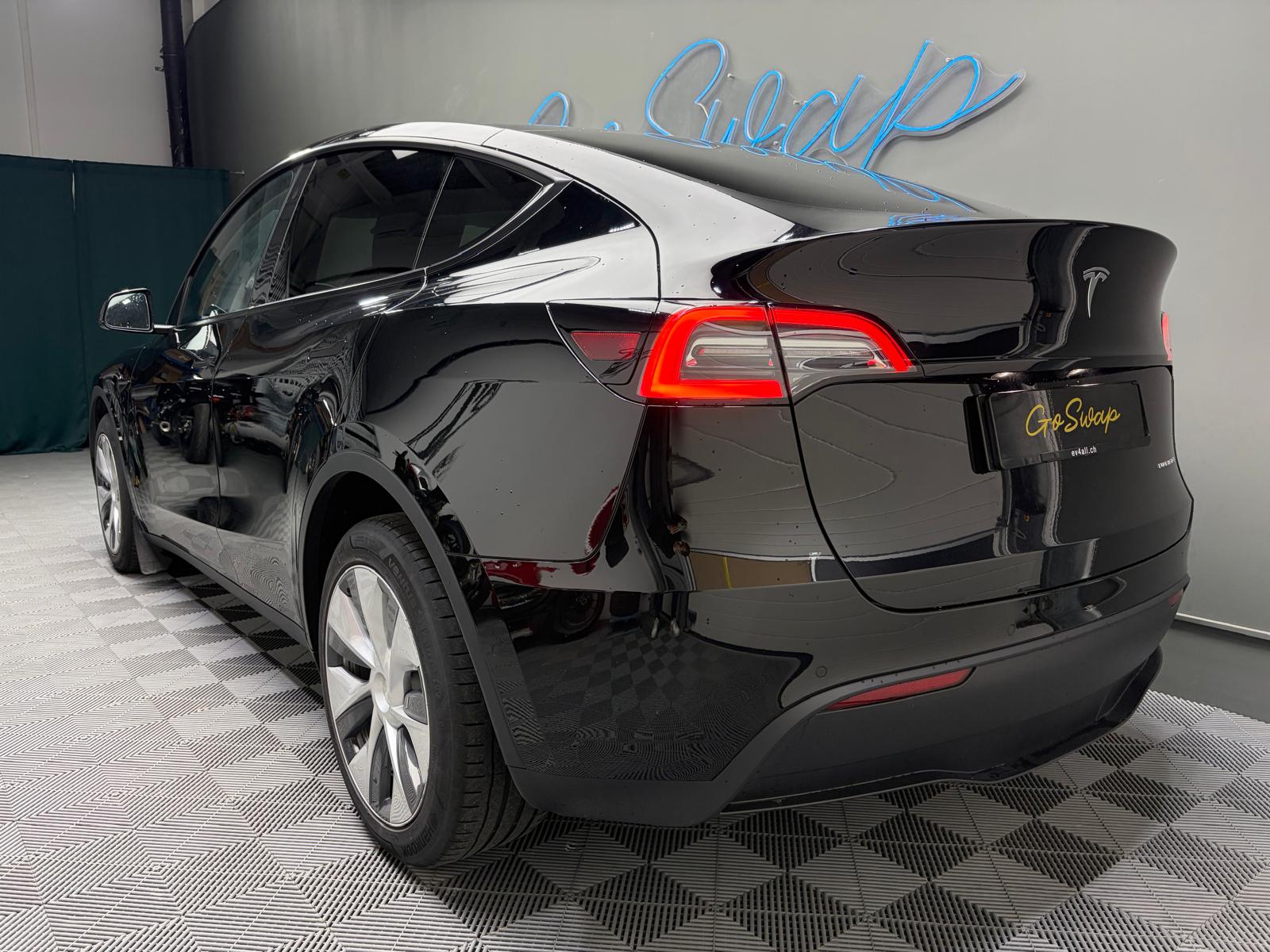 TESLA Model Y Long Range - FSD Driving Capability-image-6