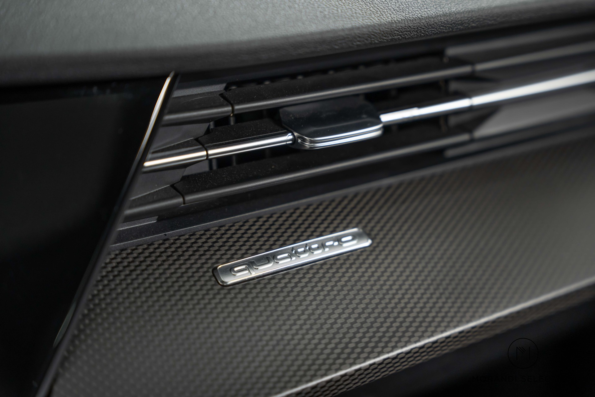 AUDI RS3 Sportback 2.5 TFSI quattro S-Tronic-image-30