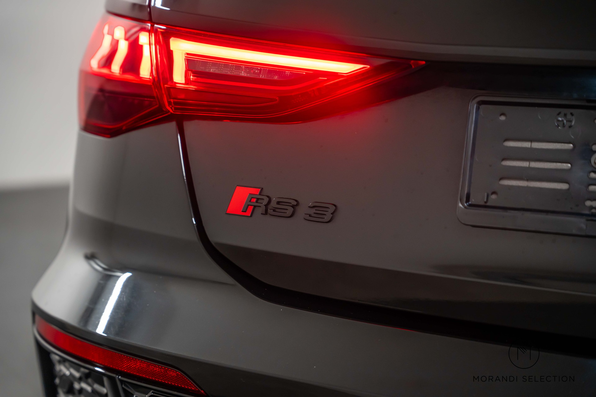 AUDI RS3 Sportback 2.5 TFSI quattro S-Tronic-image-9