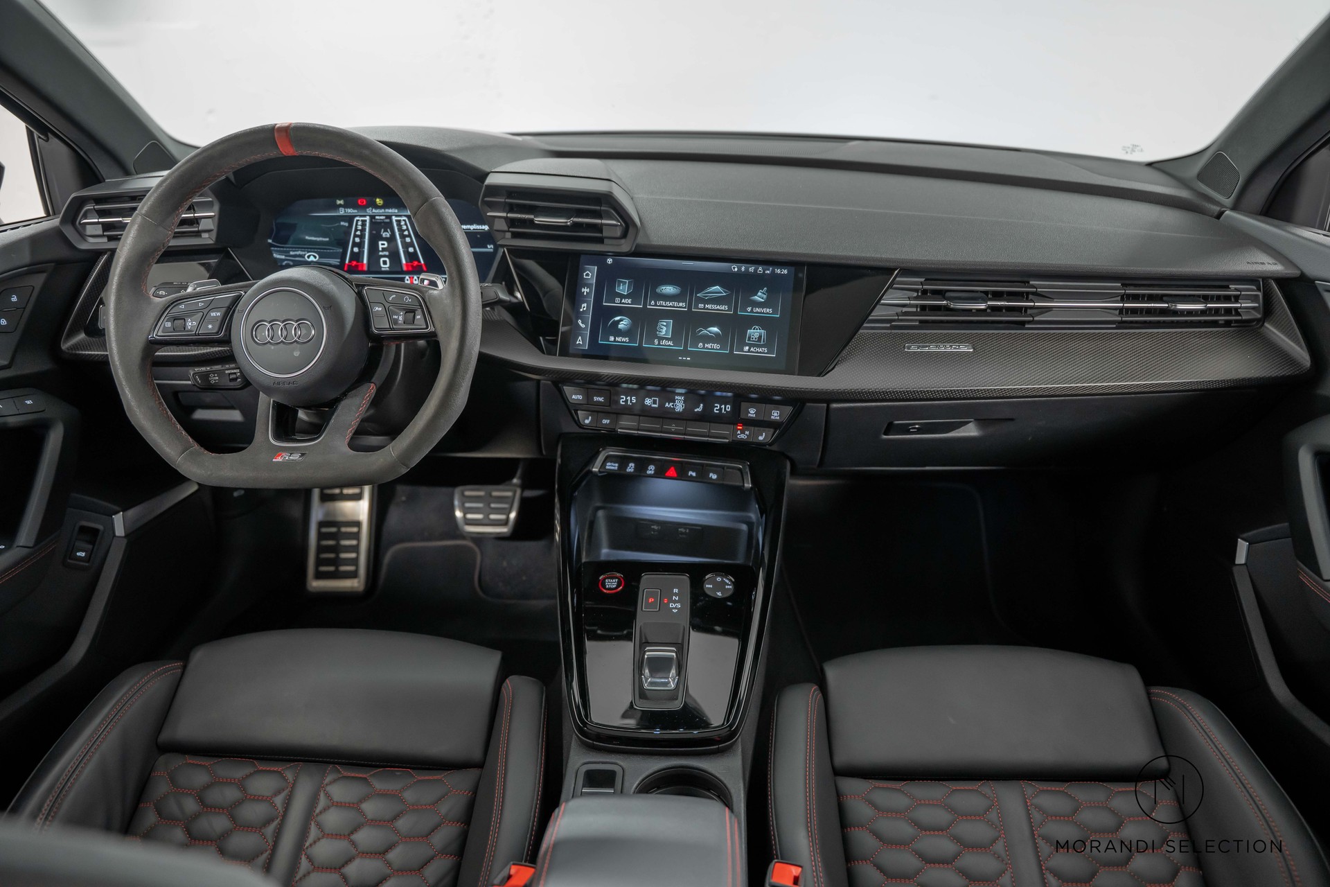 AUDI RS3 Sportback 2.5 TFSI quattro S-Tronic-image-13