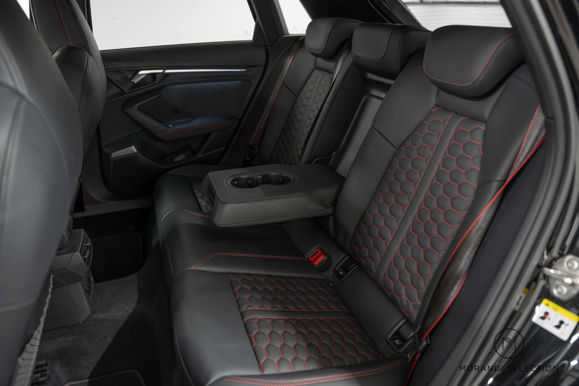 AUDI RS3 Sportback 2.5 TFSI quattro S-Tronic-image-14