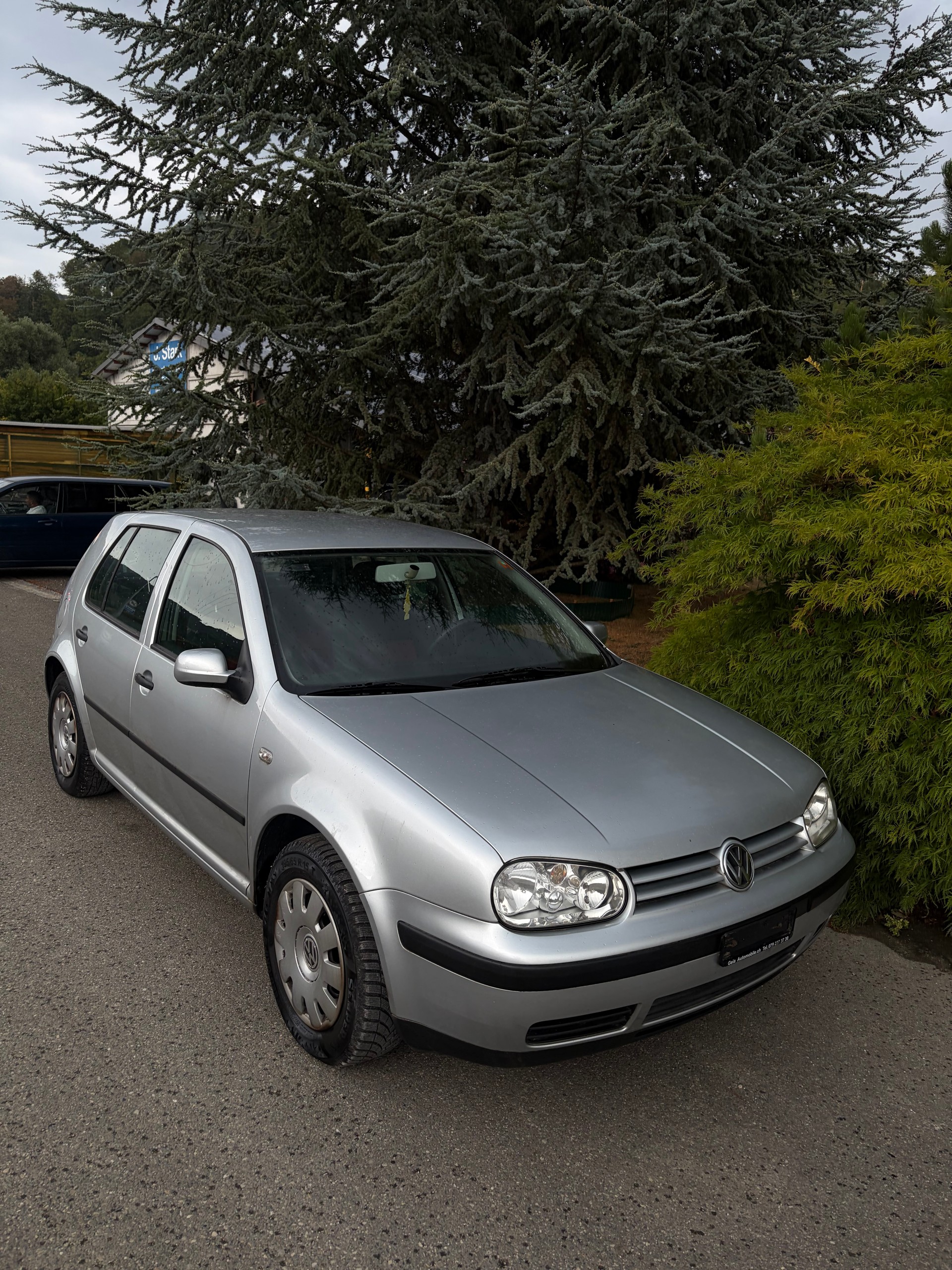 VW Golf 2.0 Comfortline 4Motion-image-1