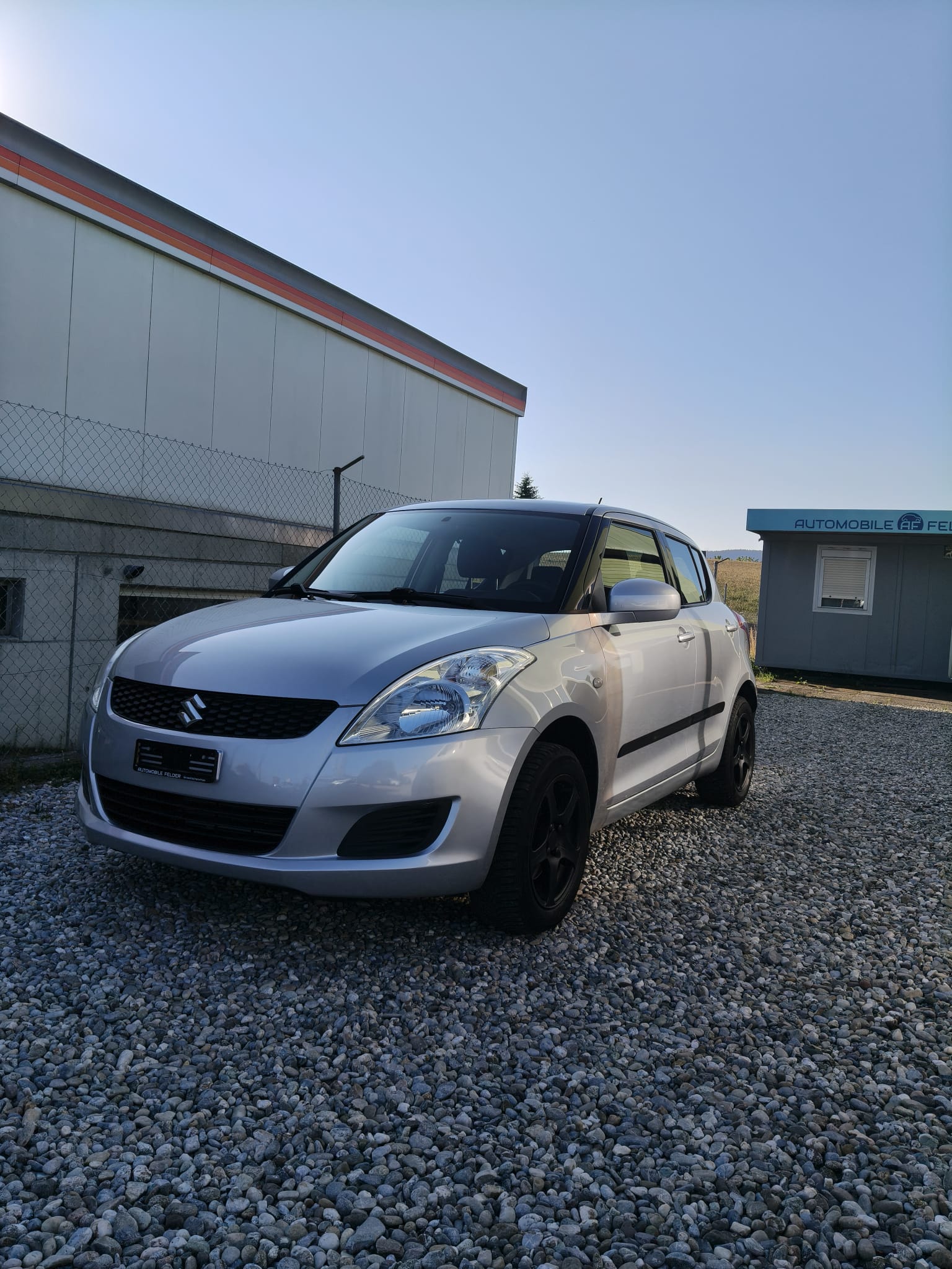 SUZUKI Swift 1.2i 16V GL 4x4-image-2