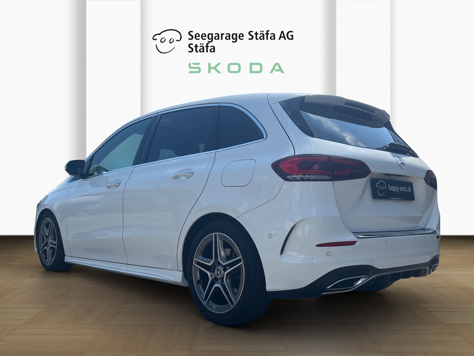 MERCEDES-BENZ B 220 d 4Matic AMG Line 8G-DCT-image-2