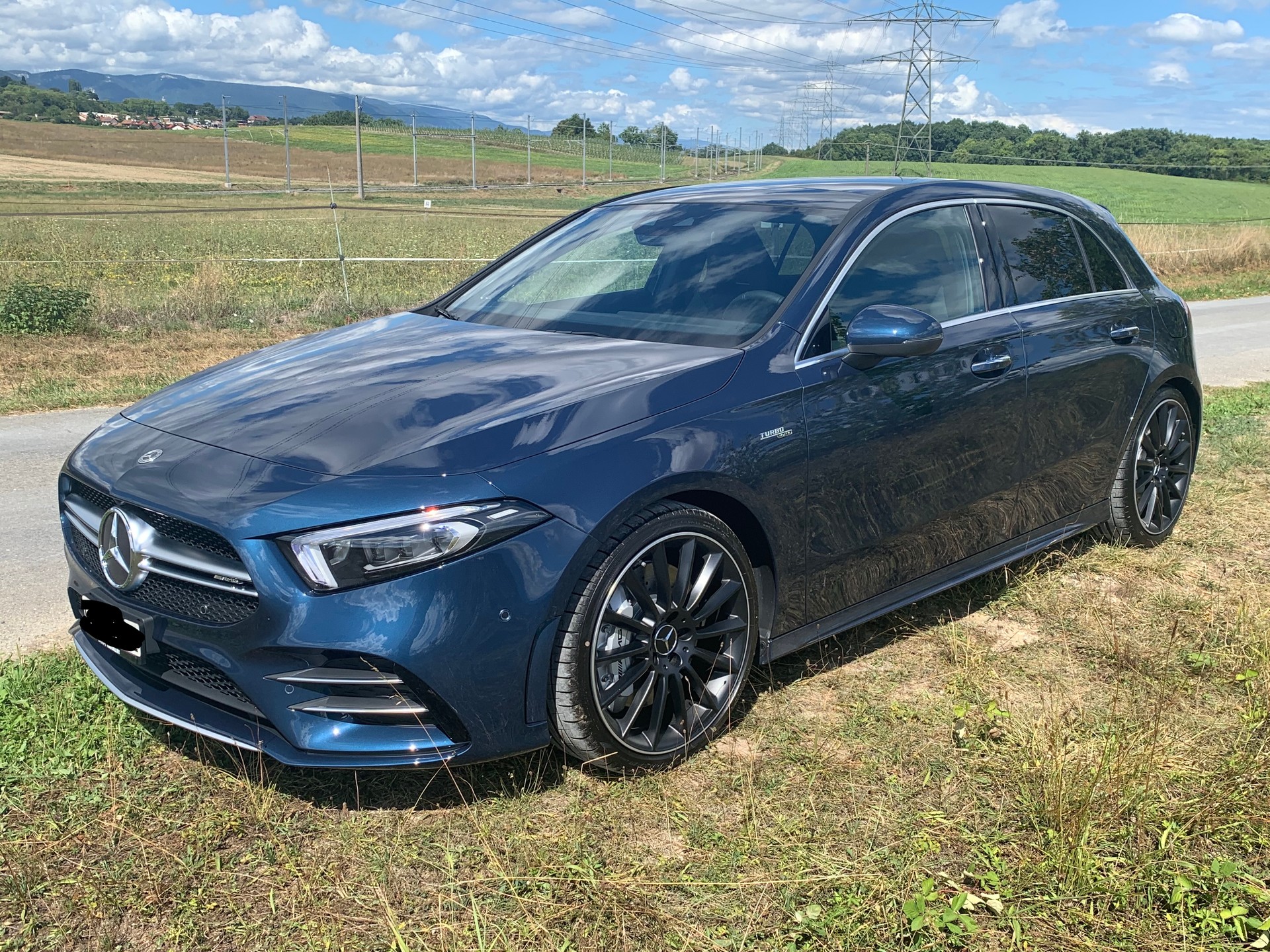 MERCEDES-BENZ A 35 AMG 4matic-image-0