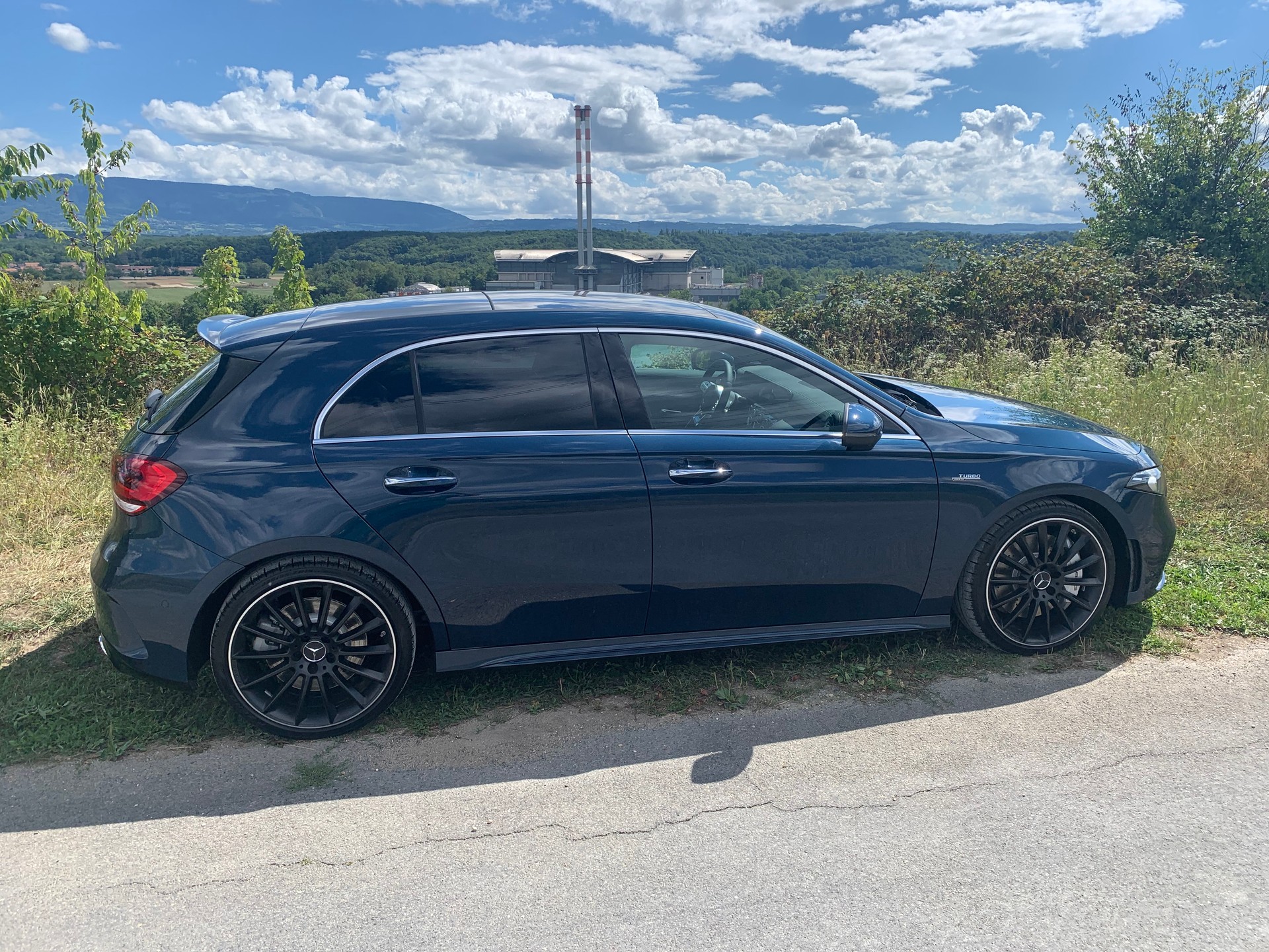 MERCEDES-BENZ A 35 AMG 4matic-image-1