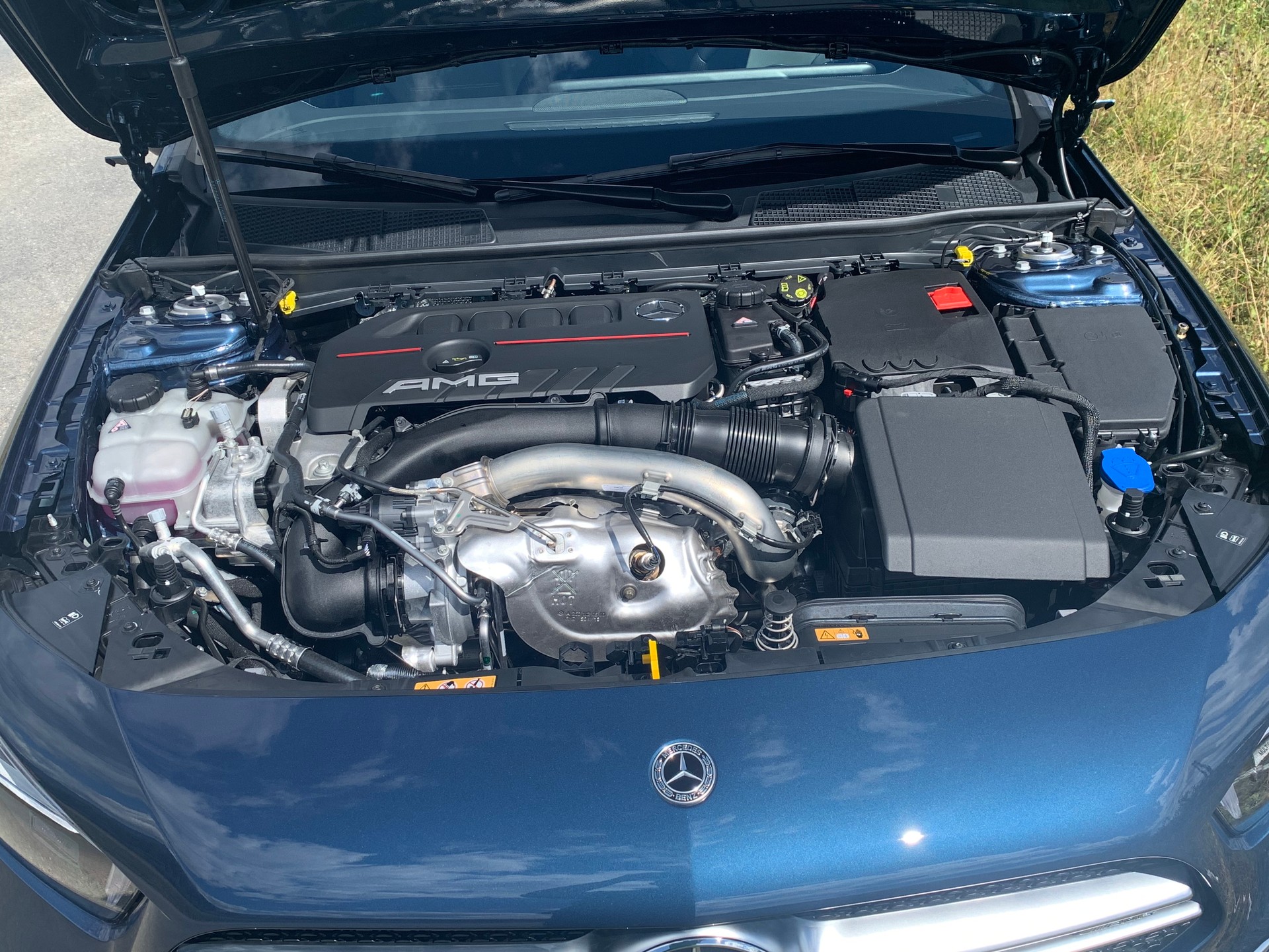 MERCEDES-BENZ A 35 AMG 4matic-image-4