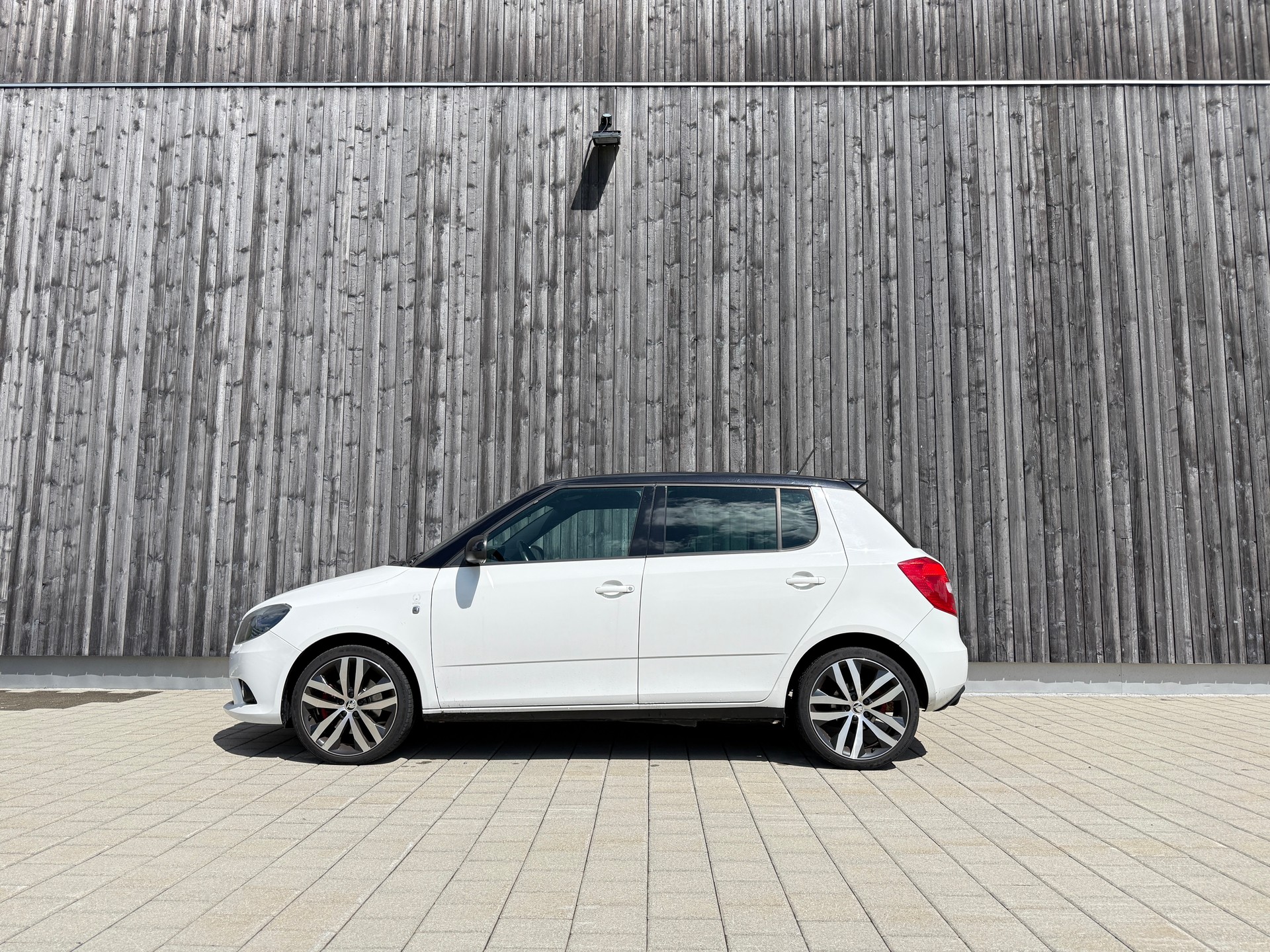 SKODA Fabia 1.4 TSI RS DSG-image-1