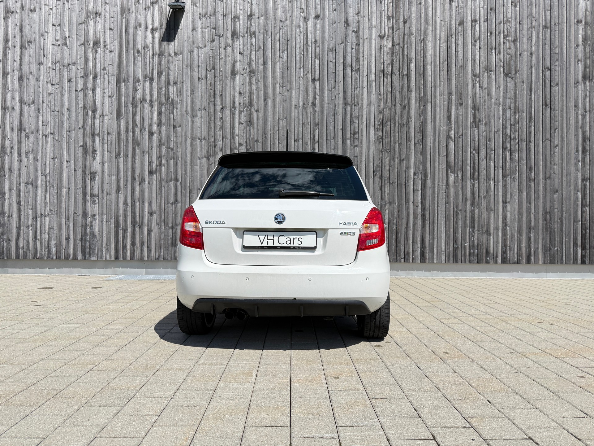 SKODA Fabia 1.4 TSI RS DSG-image-3