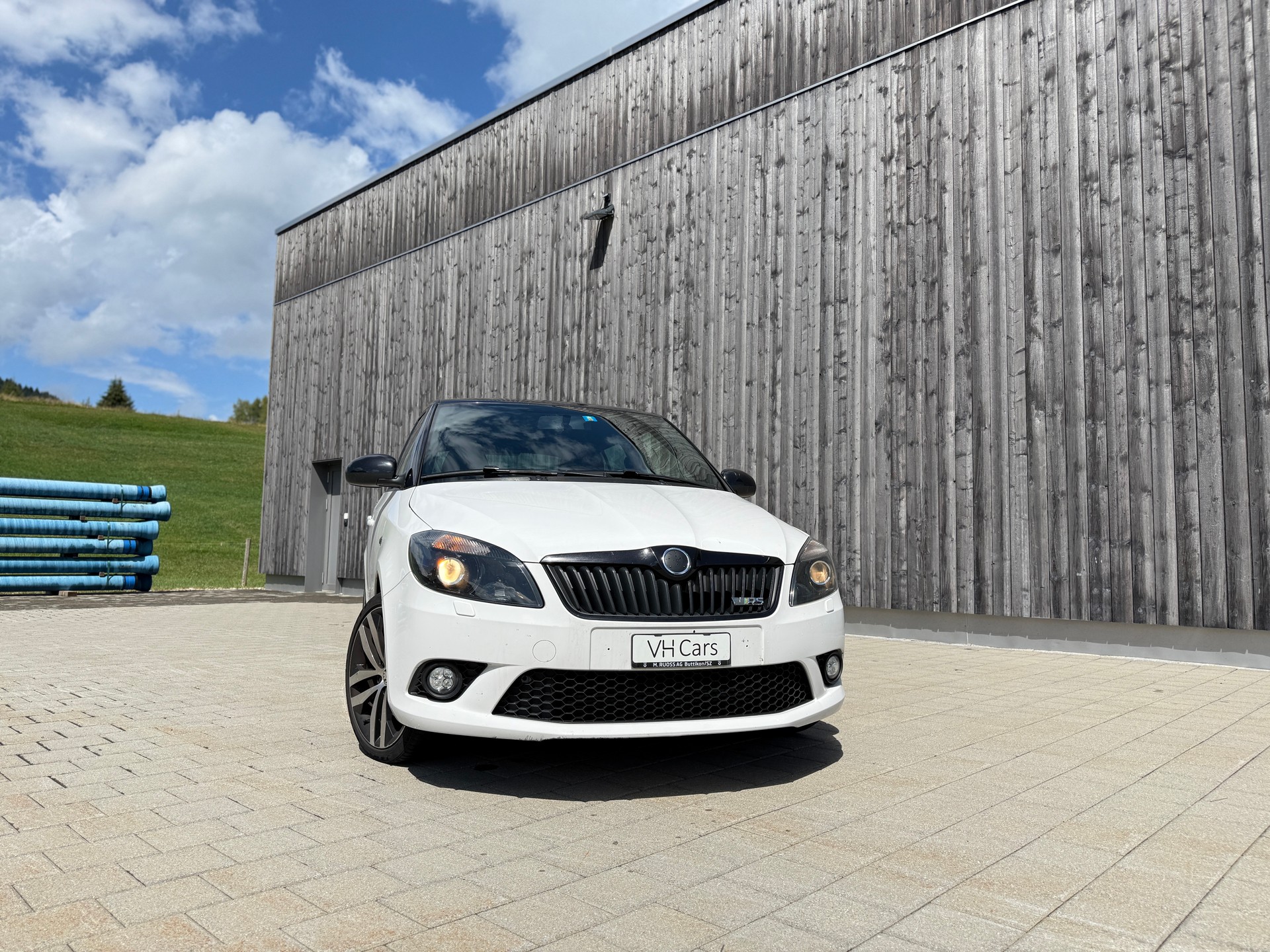 SKODA Fabia 1.4 TSI RS DSG-image-0