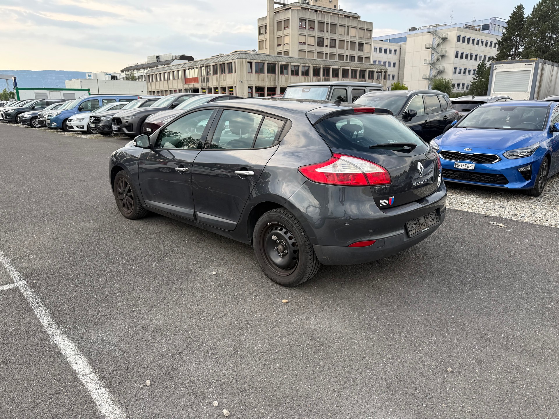 RENAULT Mégane 2.0 16V Expression CVT-image-2