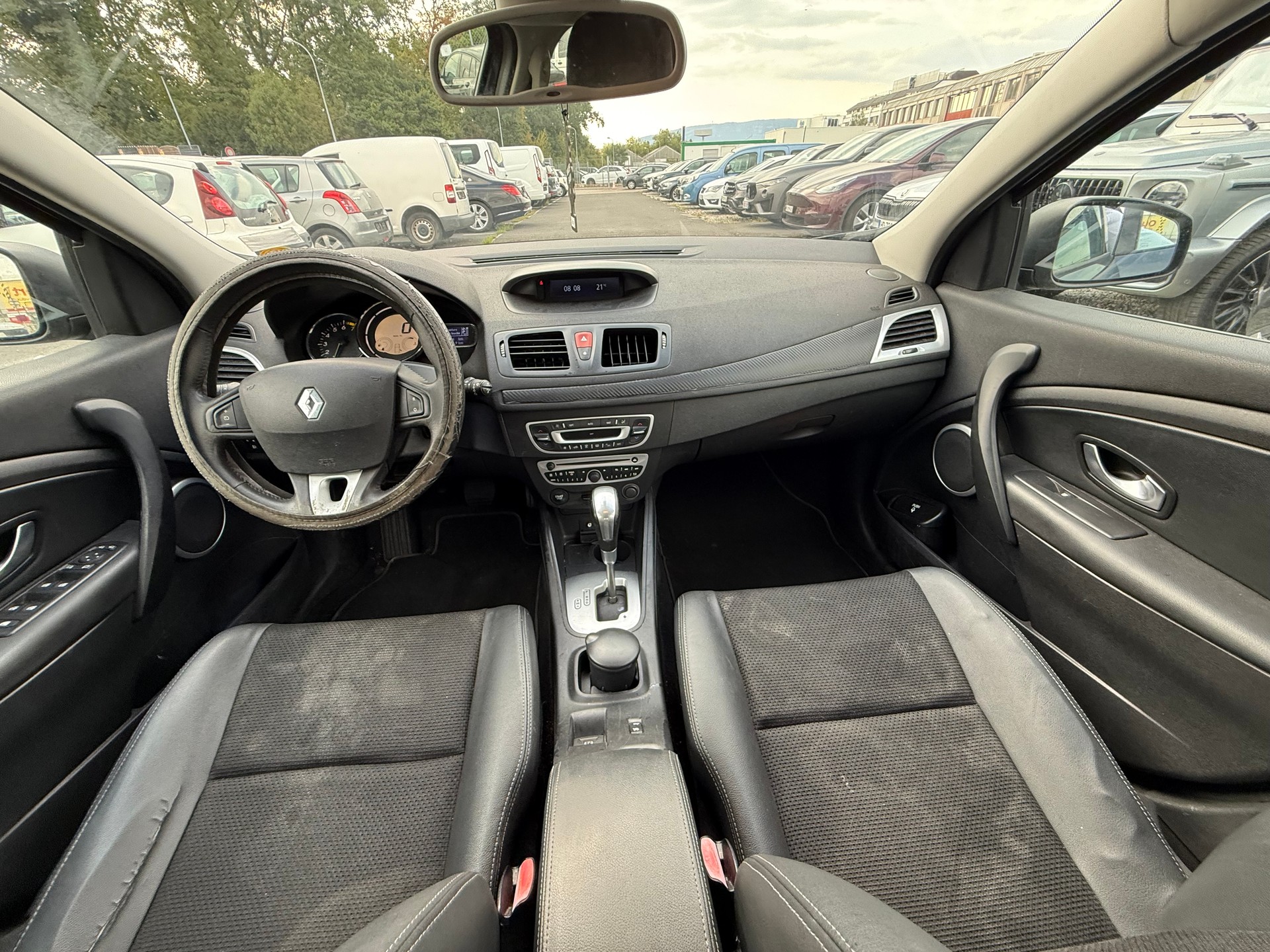 RENAULT Mégane 2.0 16V Expression CVT-image-10